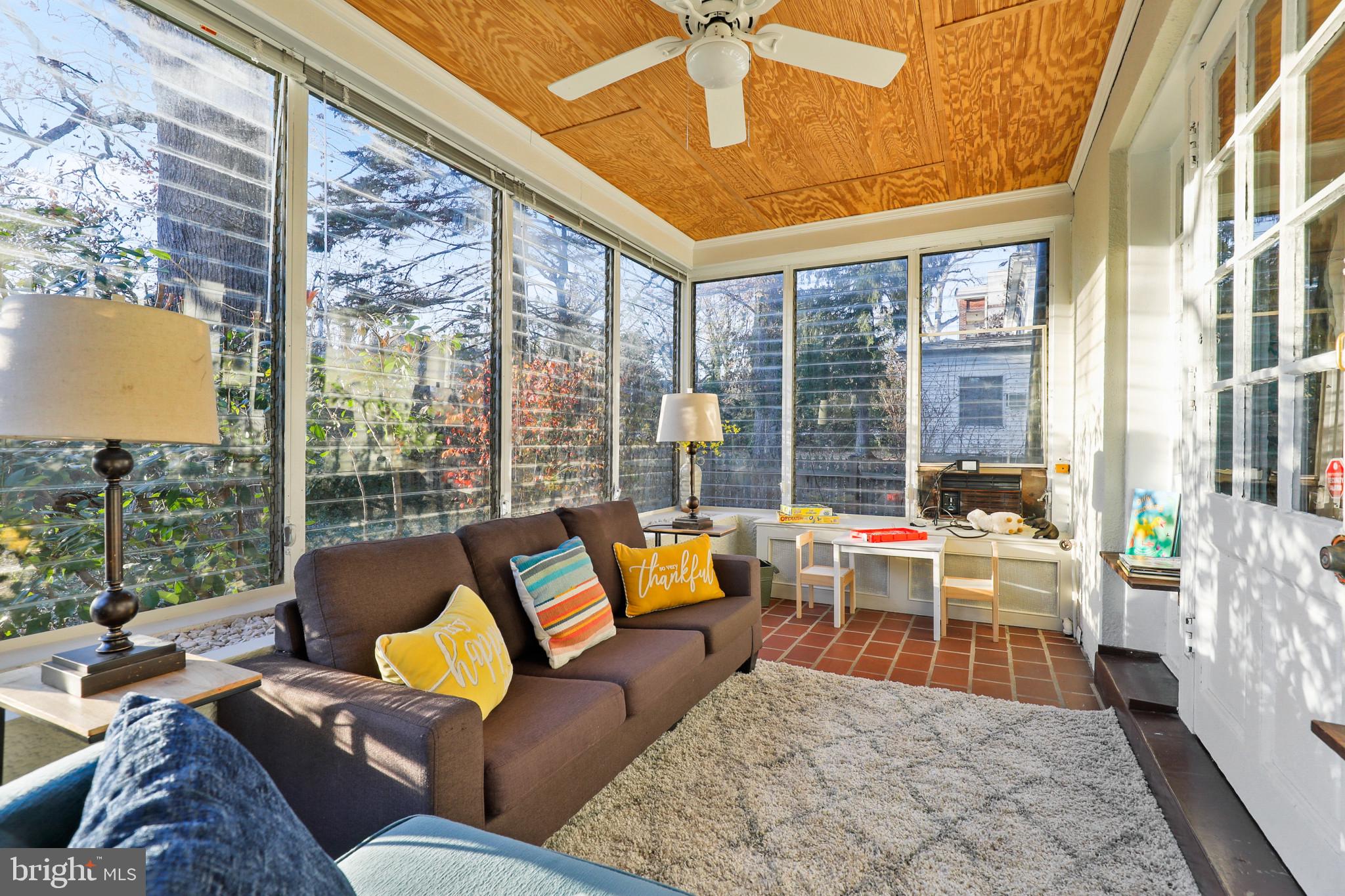 ROLAND PARK - Residential