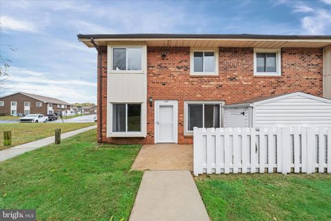 913 COBBLE CREEK CURVE 913C NEWARK DE 19702