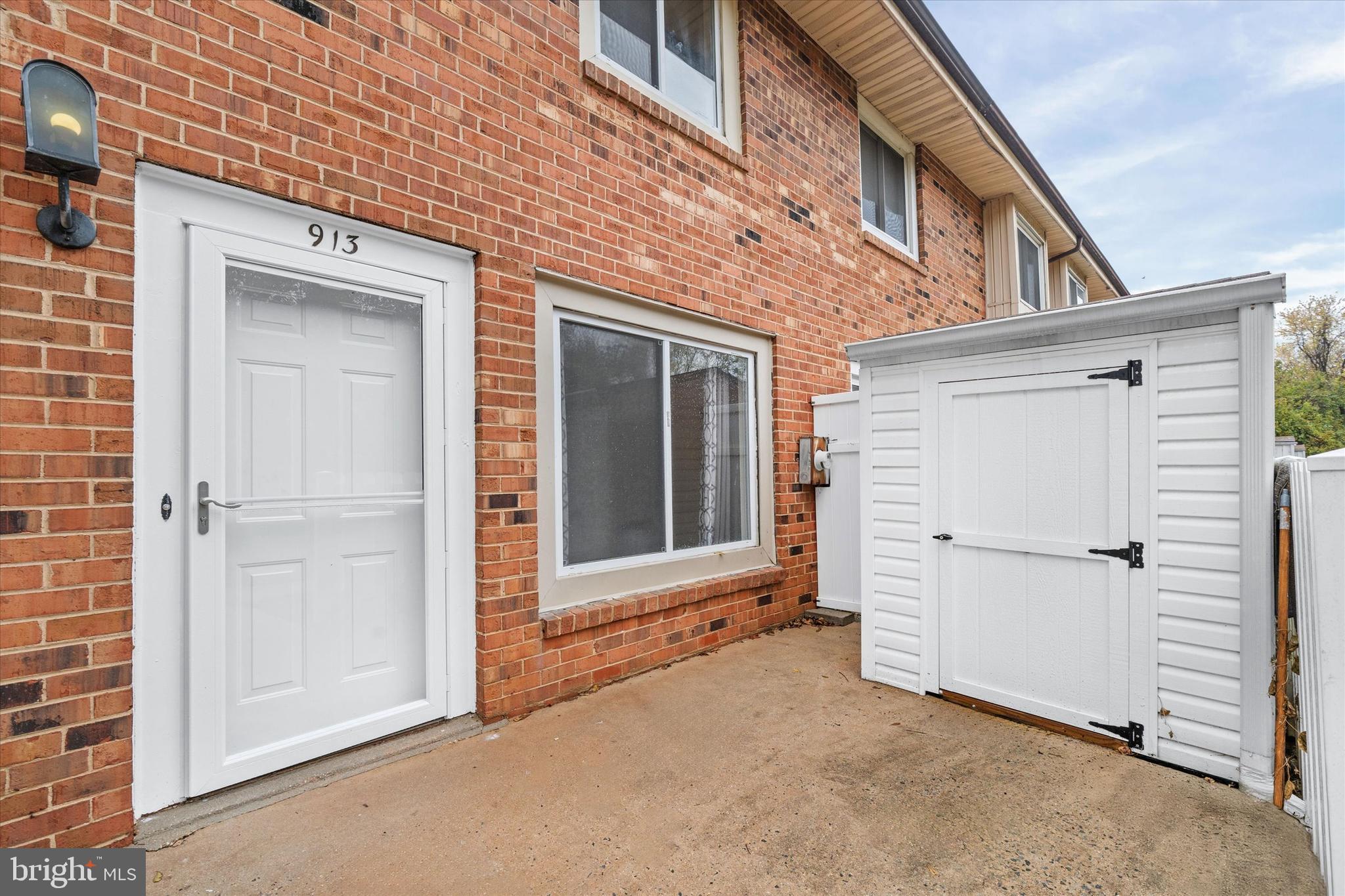 913 COBBLE CREEK CURVE 913C