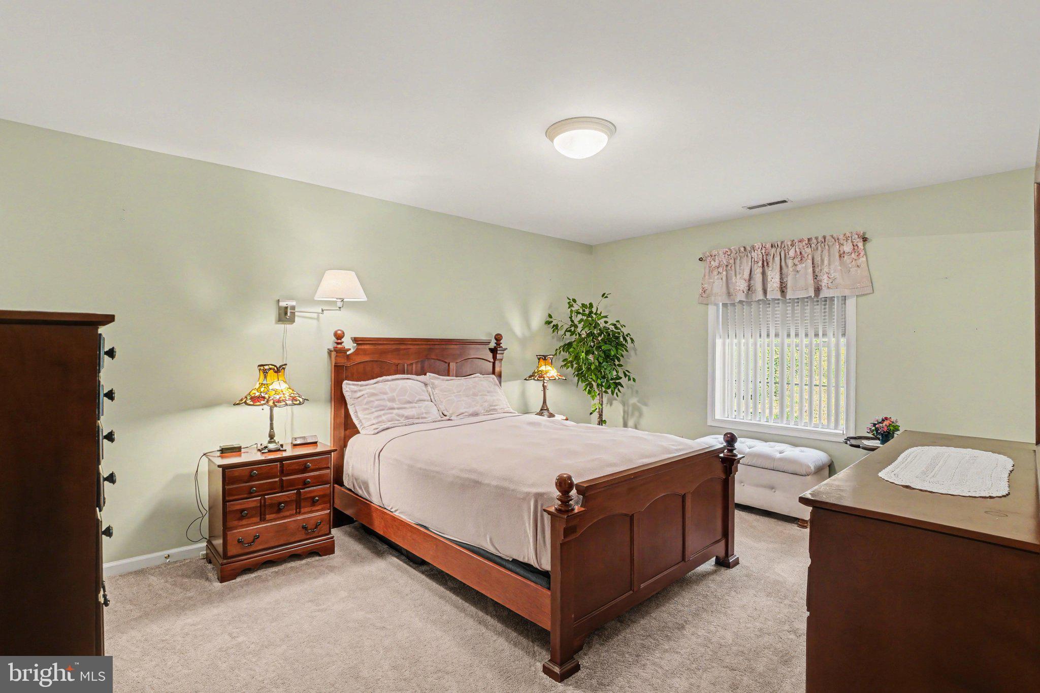 PINE GROVE - Residential