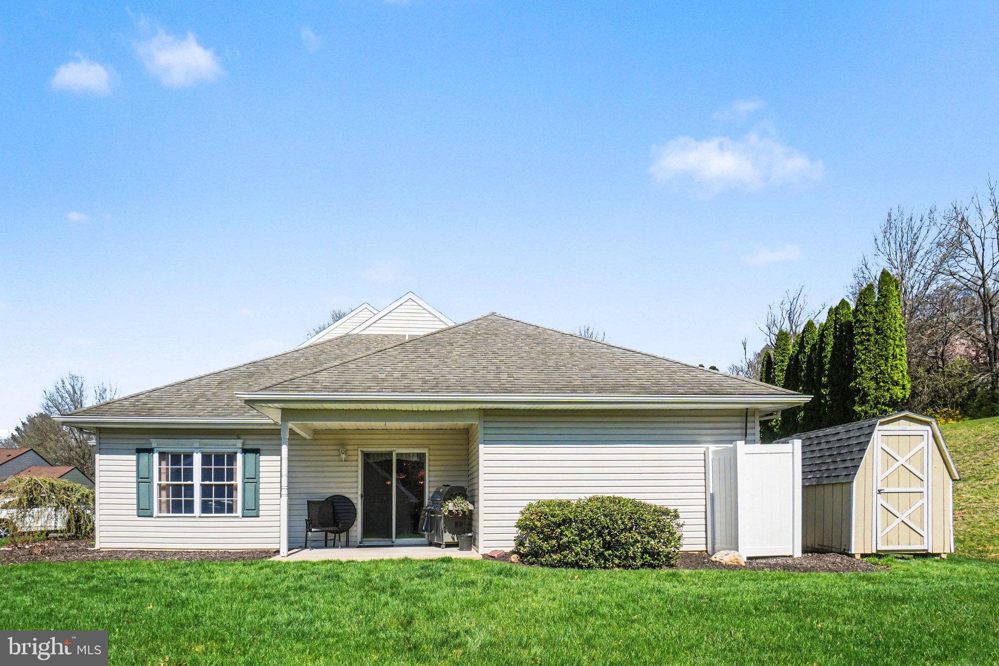 PINE GROVE - Residential