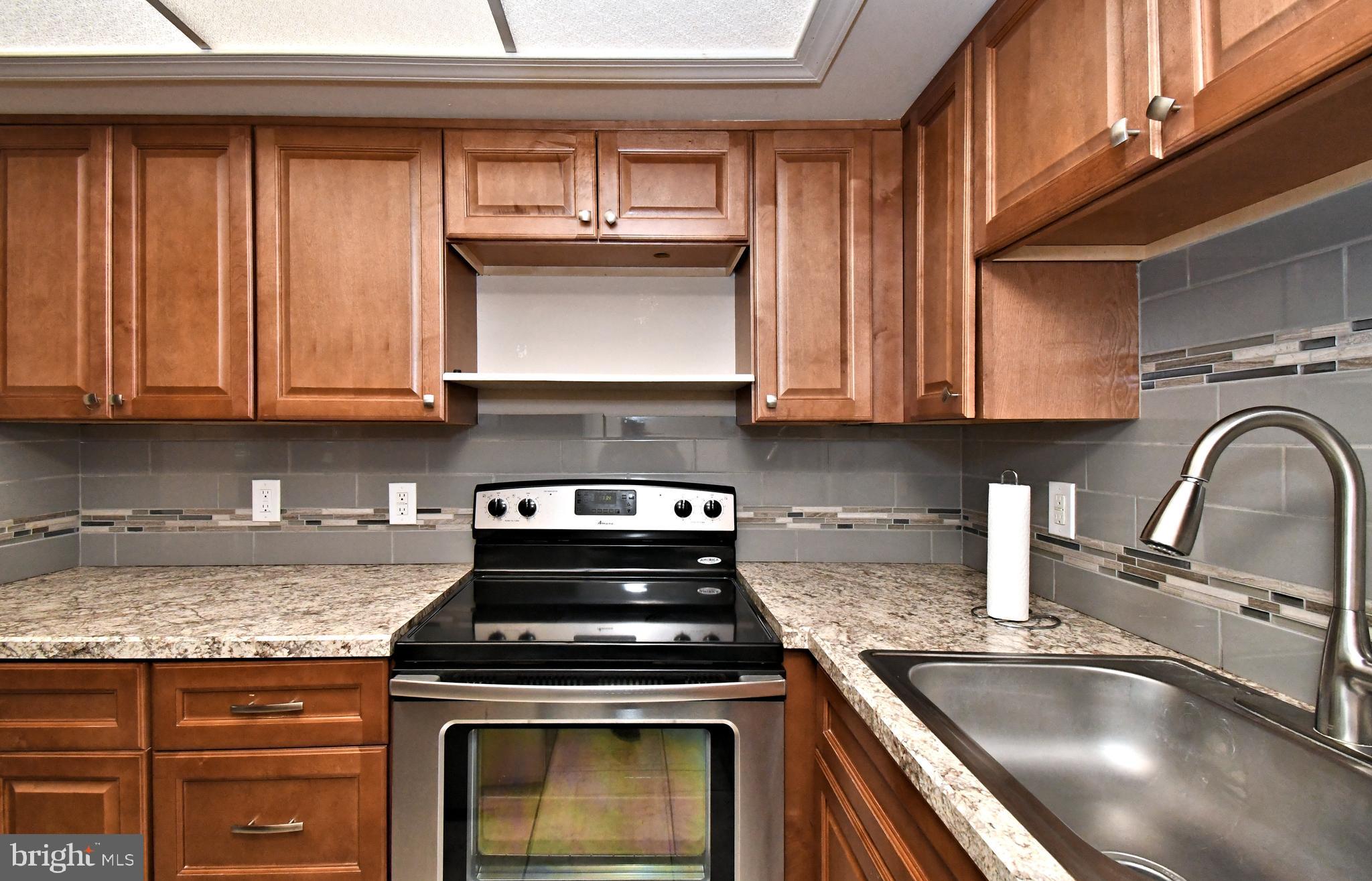 YARDLEY COMMONS - Residential