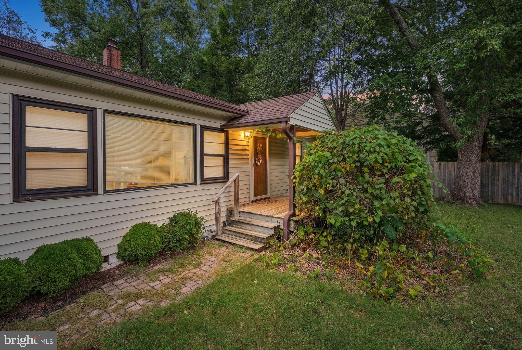 1024 DOCKSER DRIVE