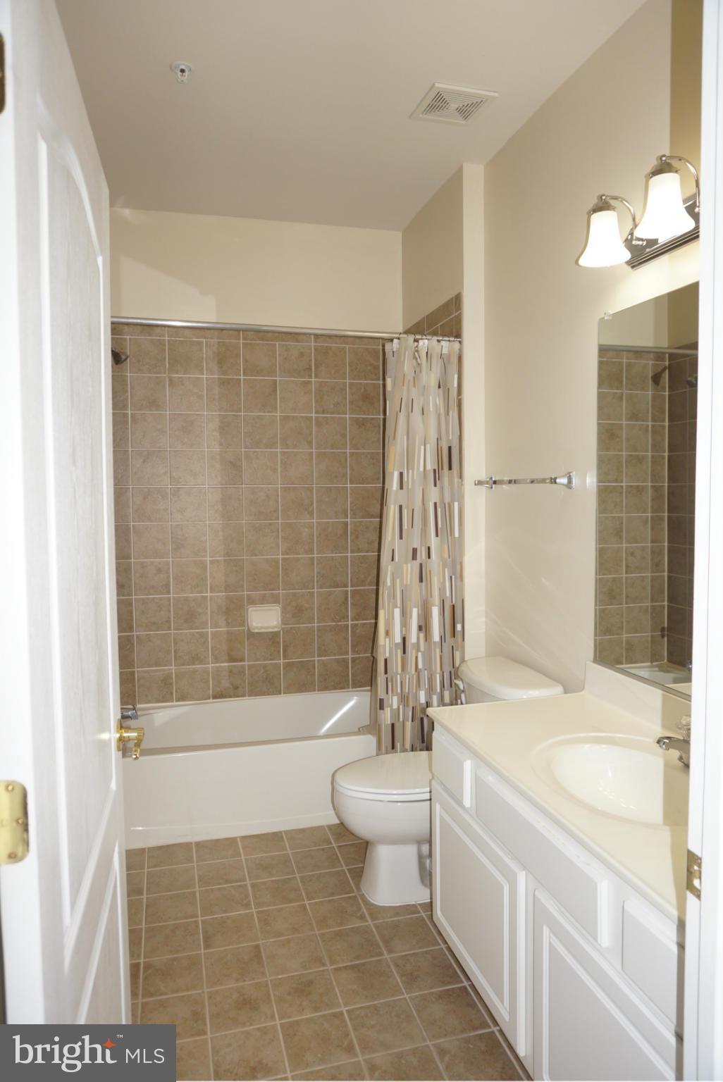 SUMMERFIELD AT MORGAN ST - Residential Lease