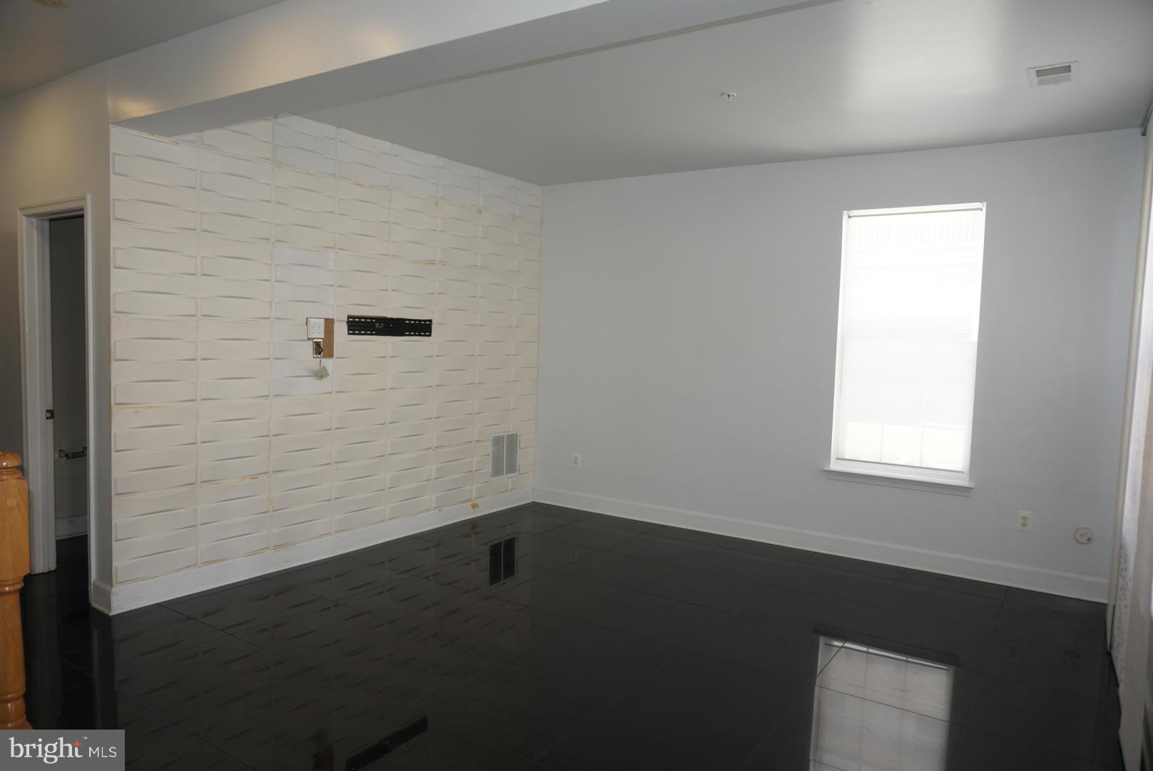 SUMMERFIELD AT MORGAN ST - Residential Lease