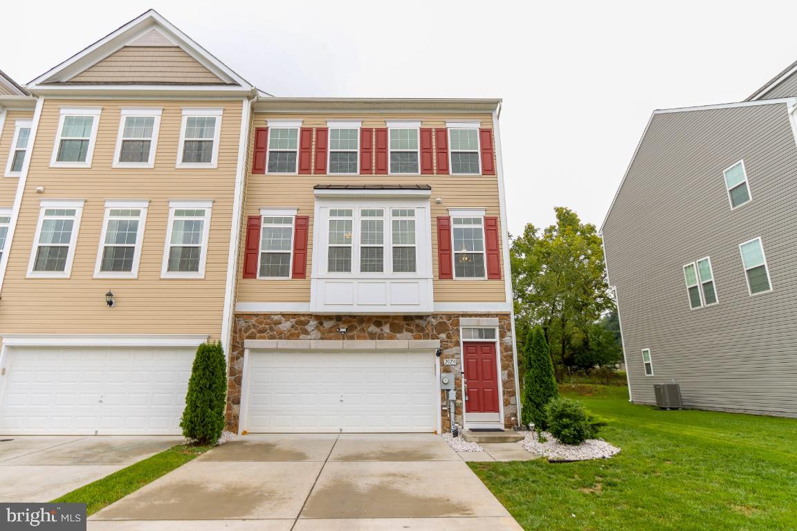 ROSEWOOD VILLAGE - Residential