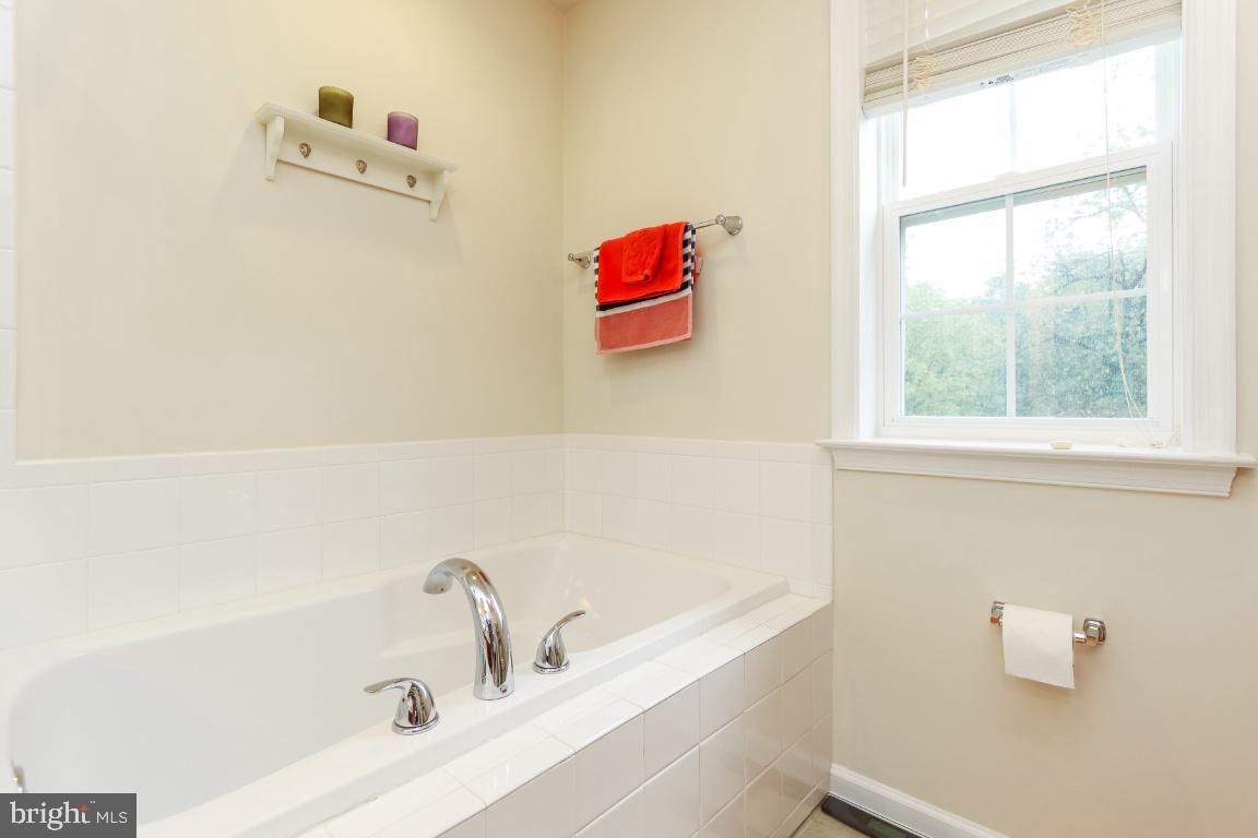 ROSEWOOD VILLAGE - Residential