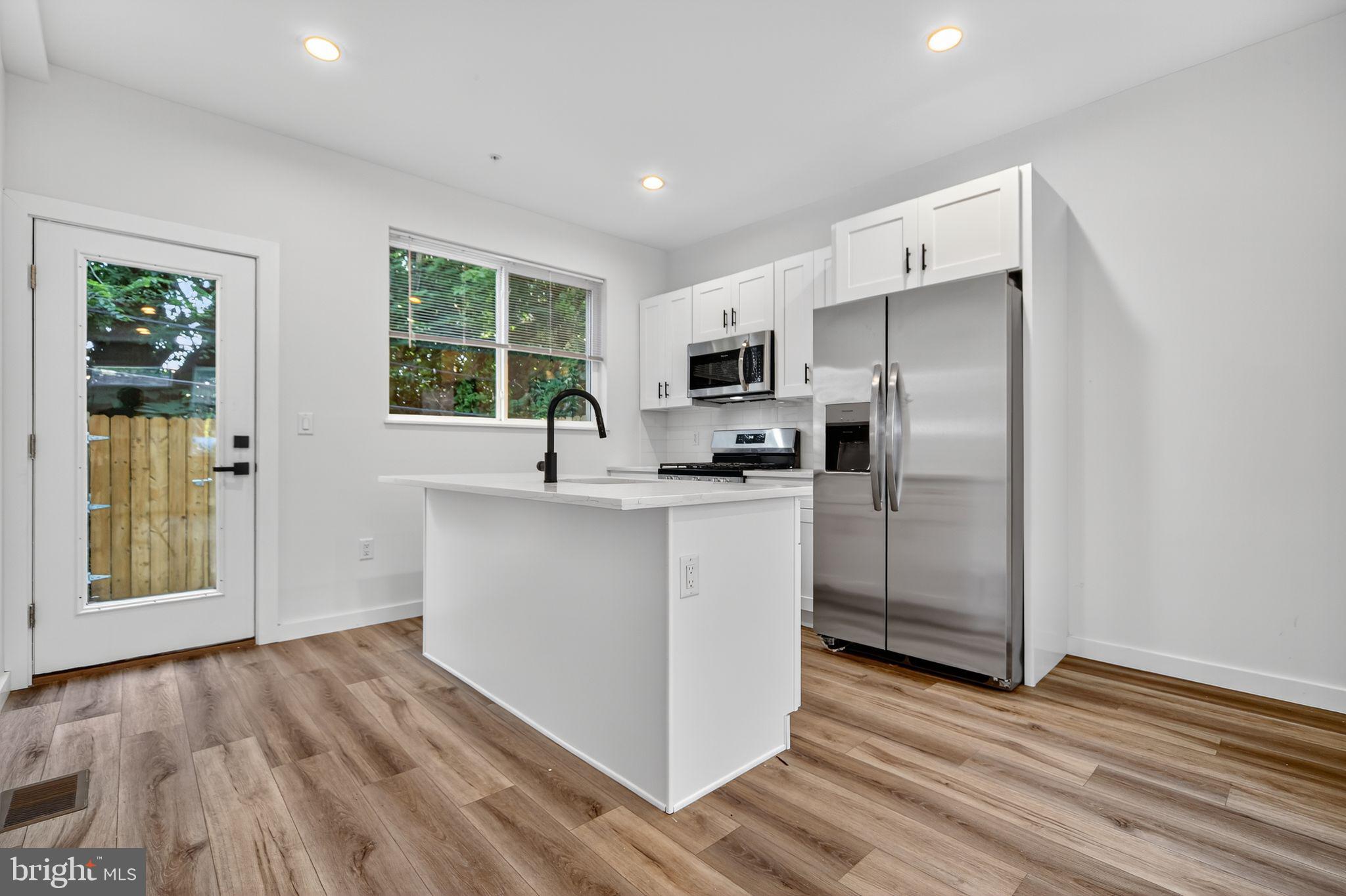 GRAYS FERRY - Residential