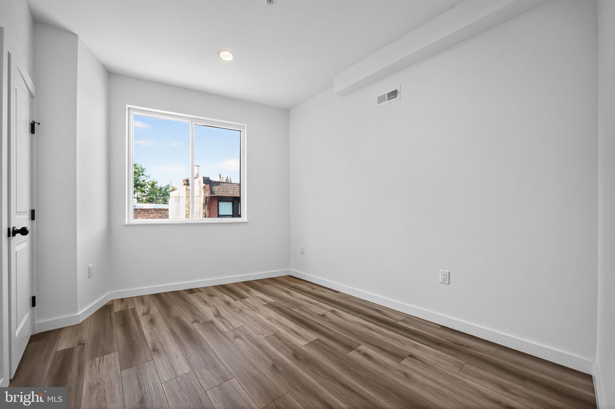 GRAYS FERRY - Residential