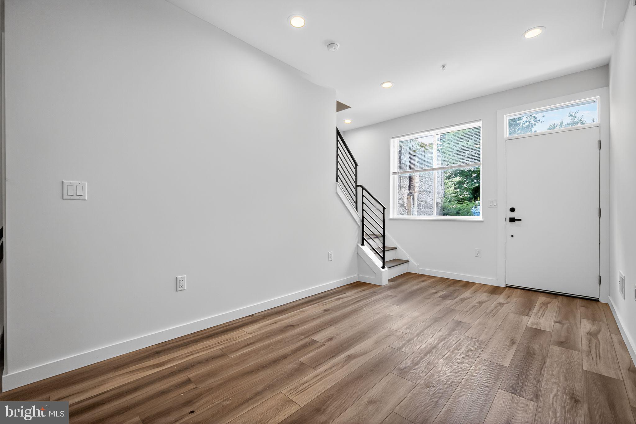 GRAYS FERRY - Residential