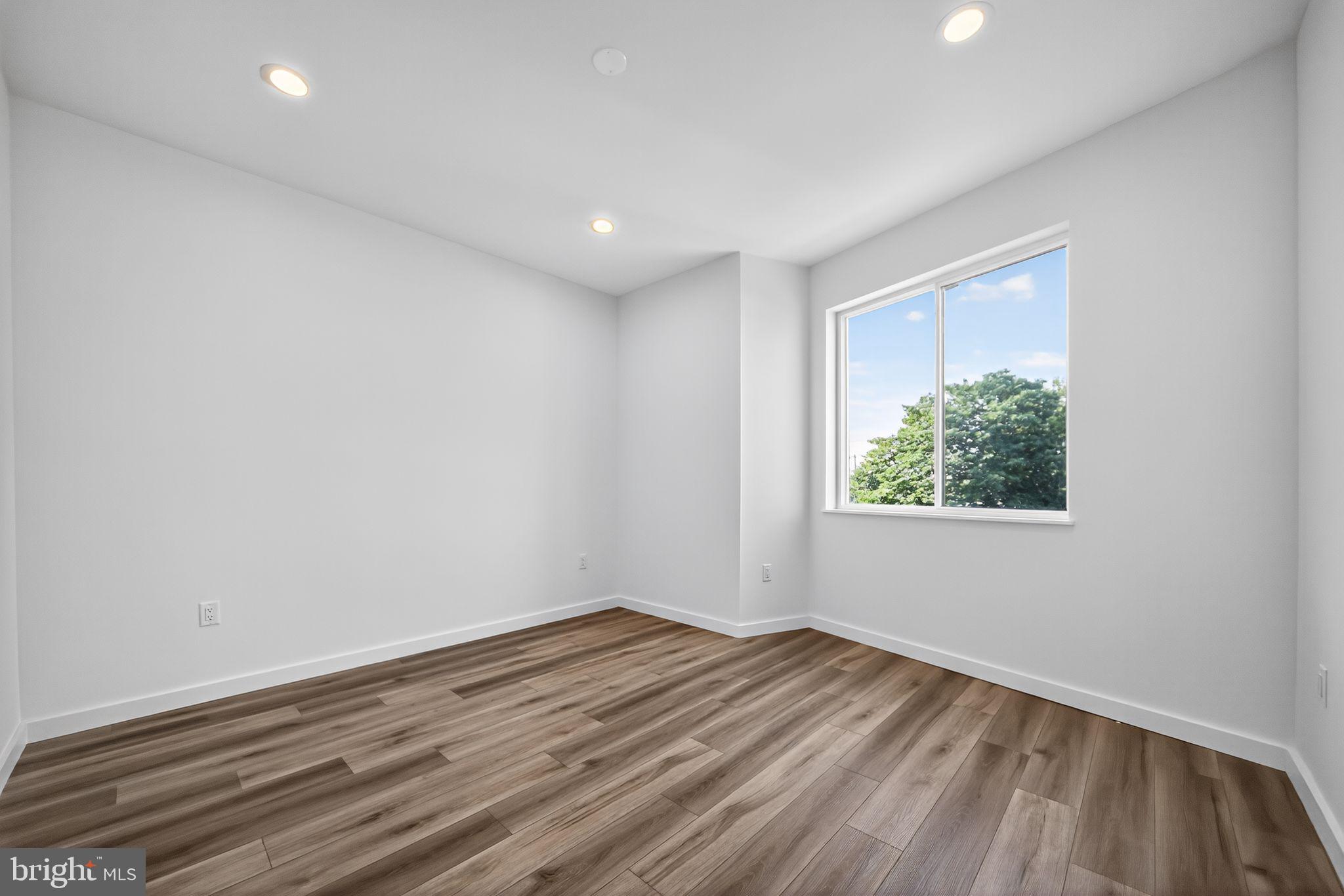 GRAYS FERRY - Residential