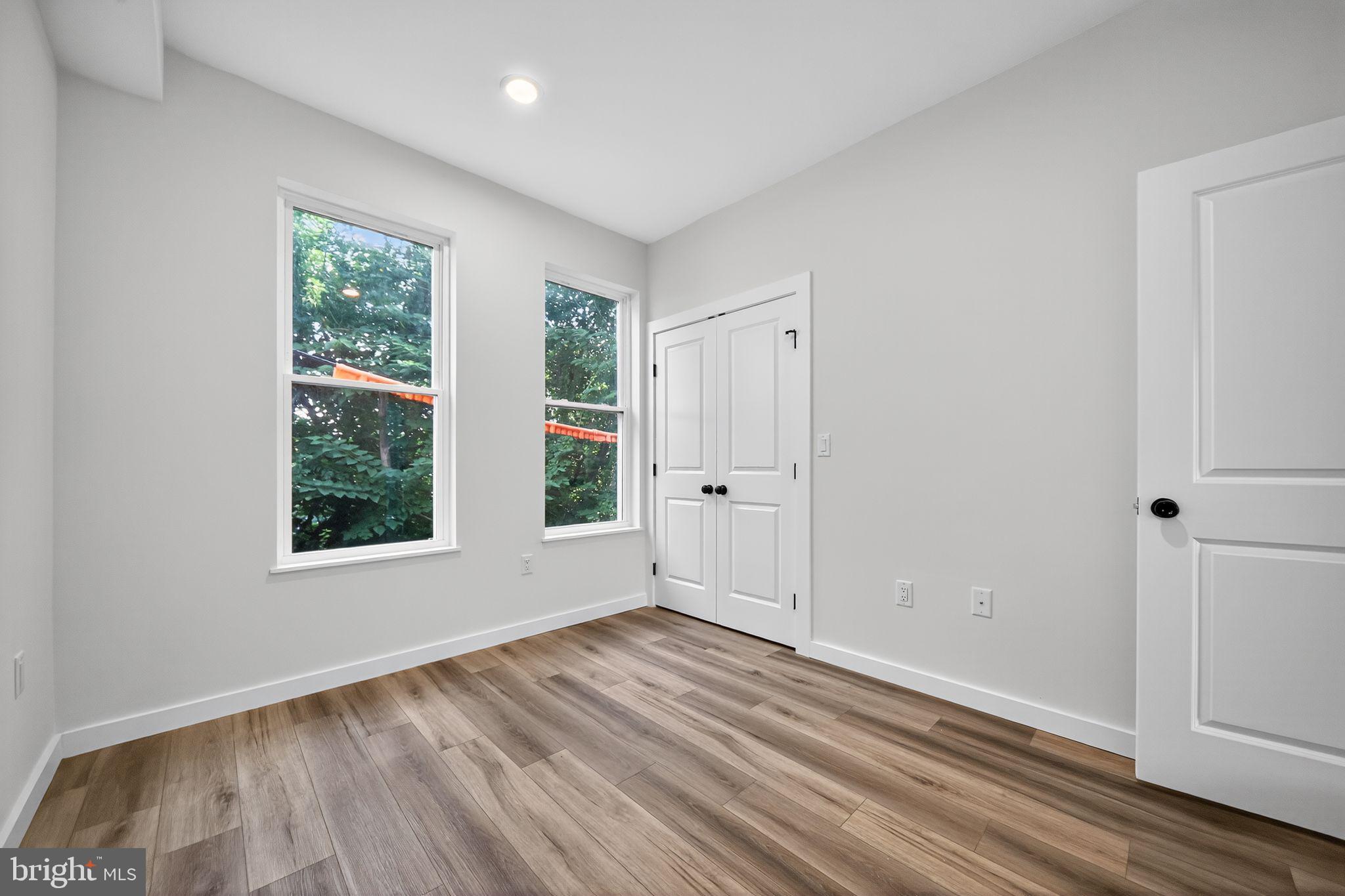 GRAYS FERRY - Residential