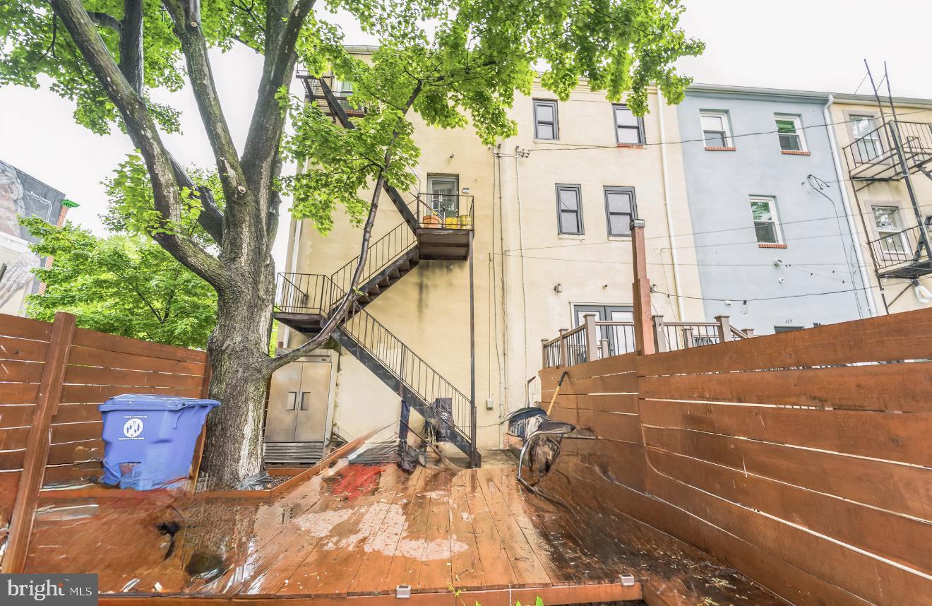 GREENMOUNT WEST - Residential