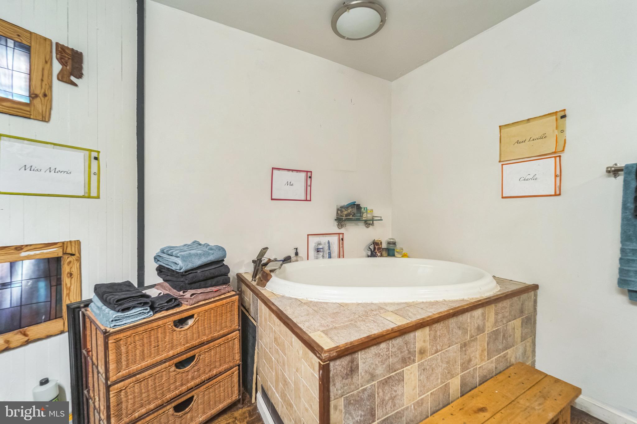 GREENMOUNT WEST - Residential