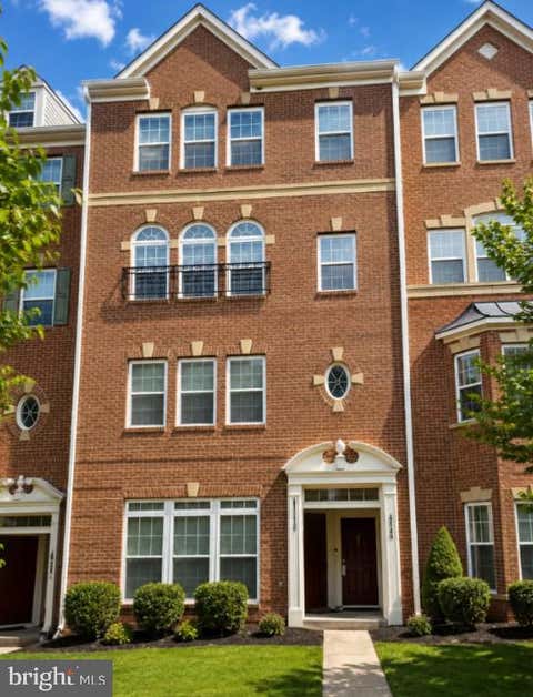 Photo of 15149 Leicestershire Street, WOODBRIDGE, VA 22191 (MLS # VAPW2128328)