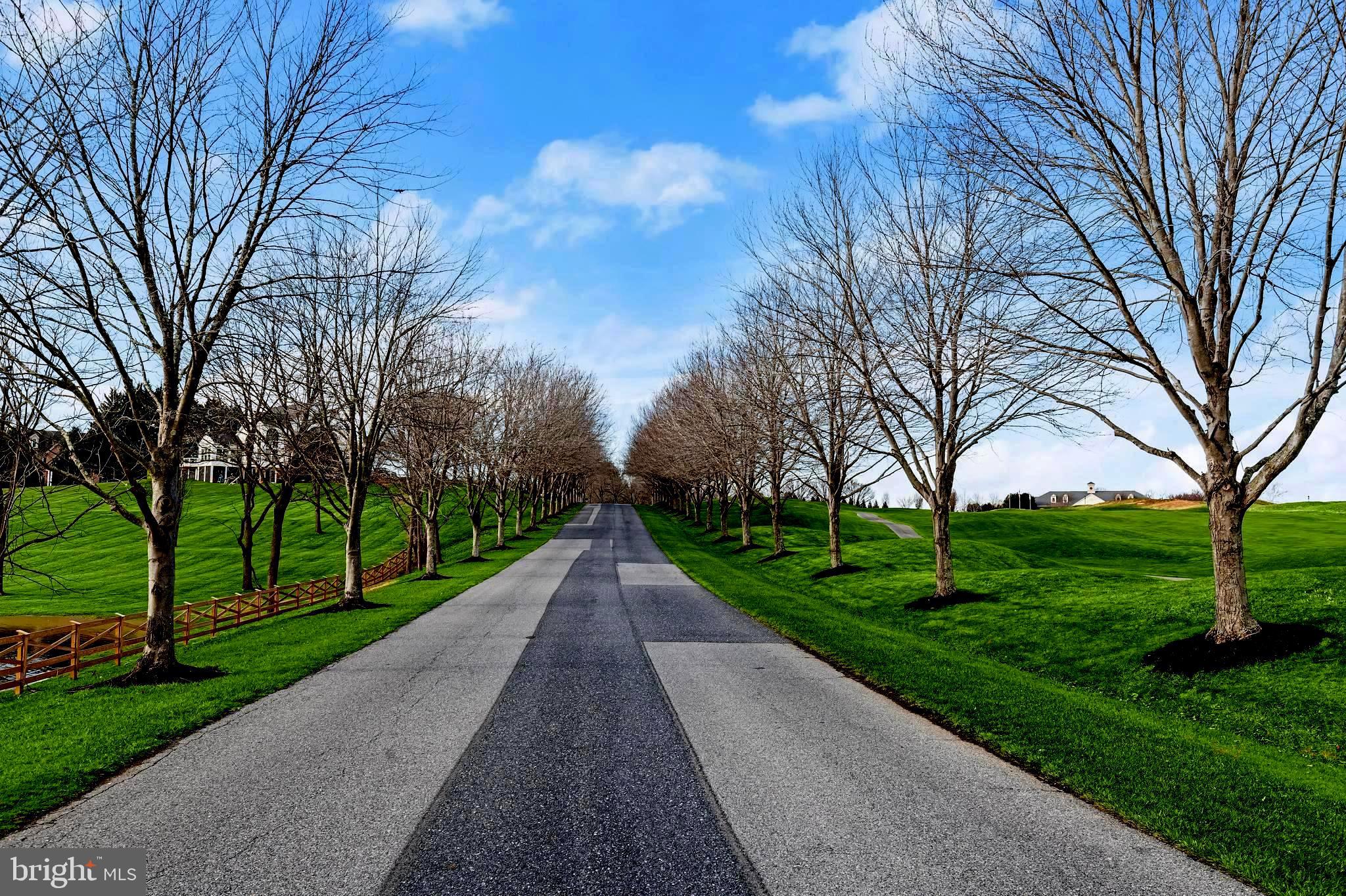 CATTAIL CREEK - Land