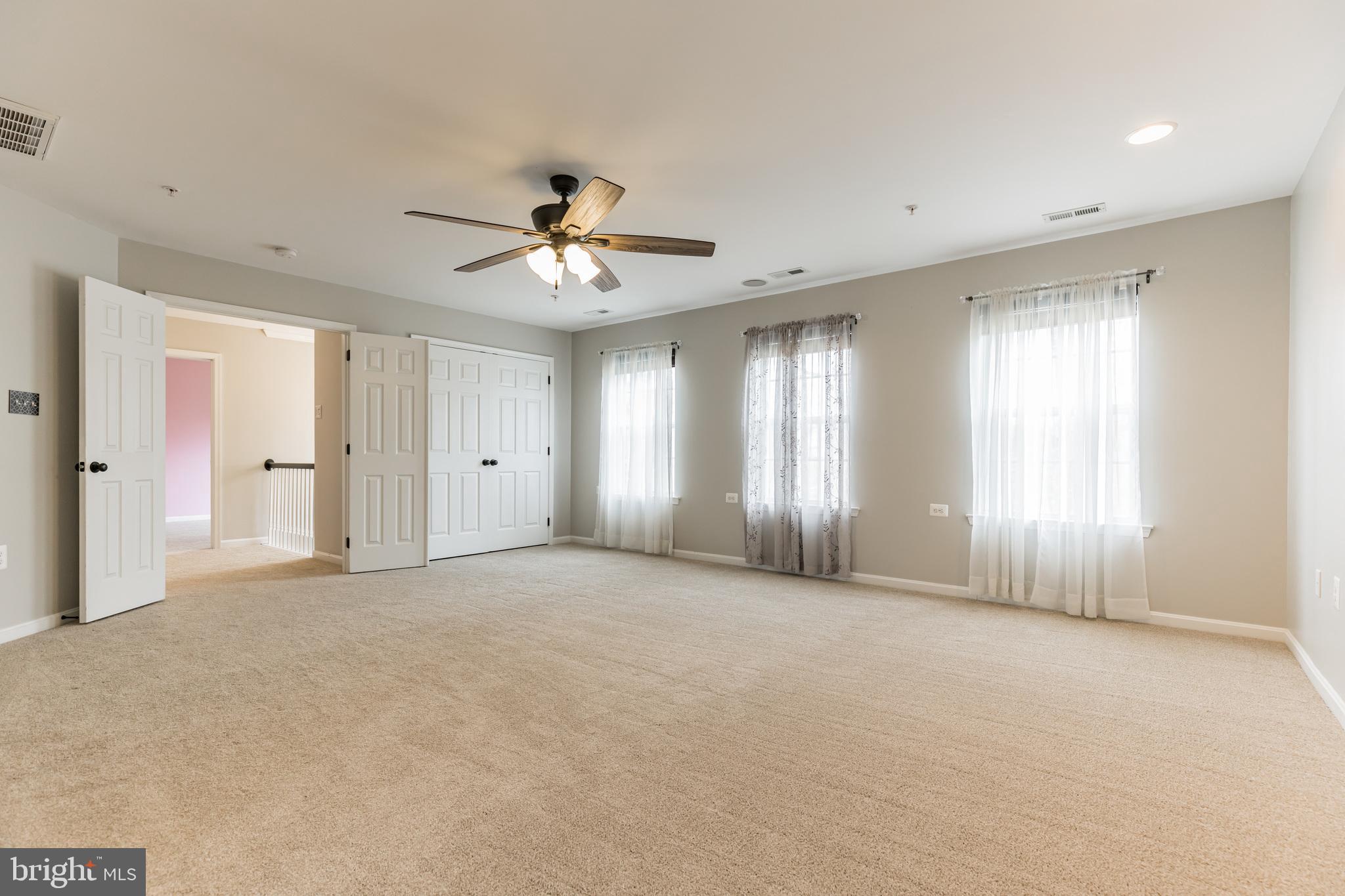 BEN OAKS - Residential