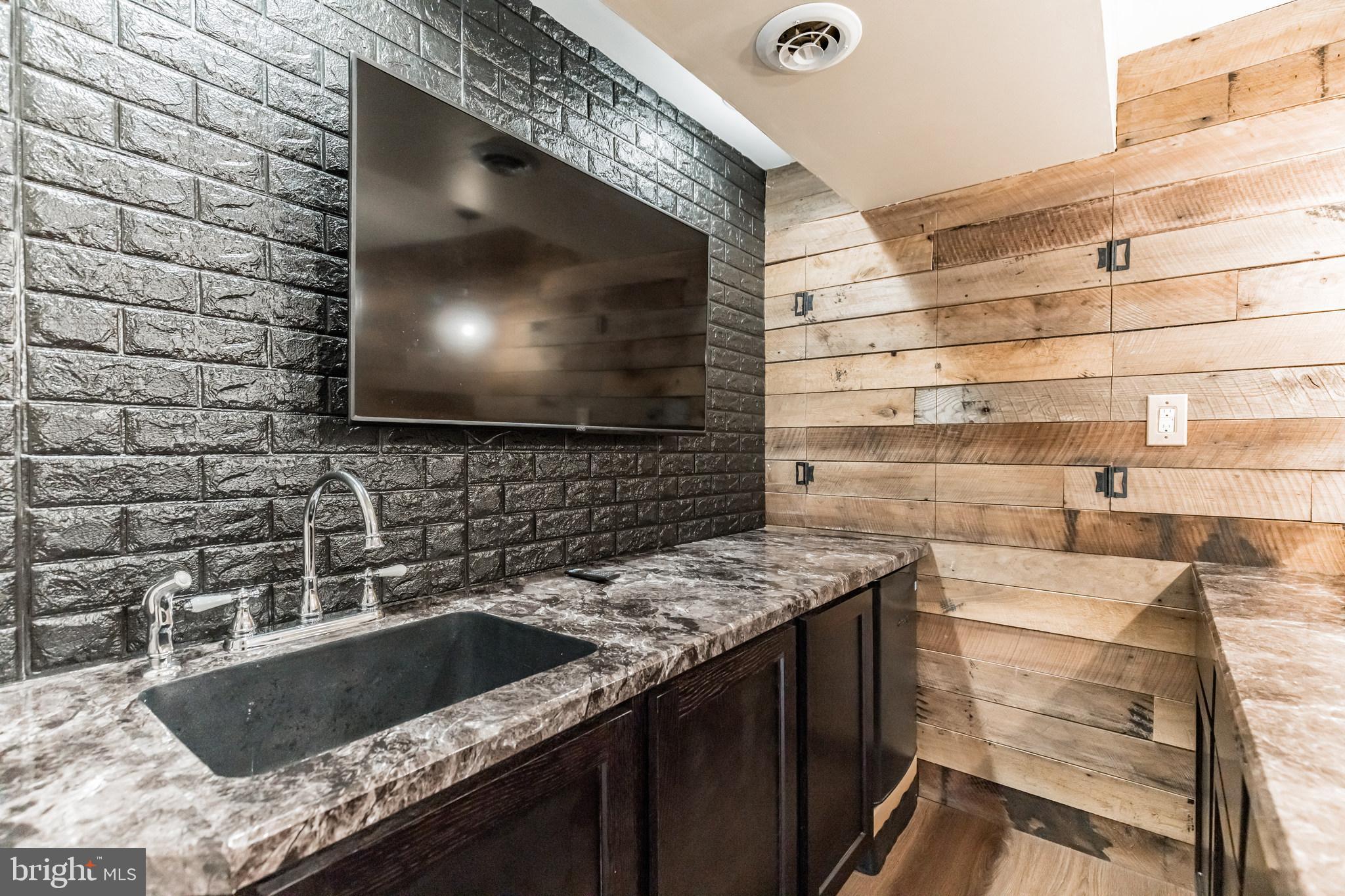 BEN OAKS - Residential