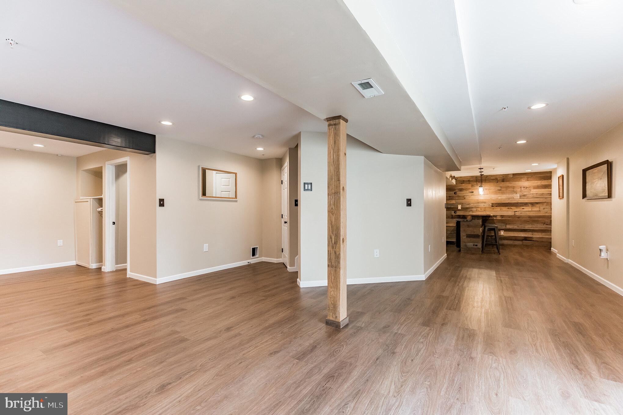 BEN OAKS - Residential