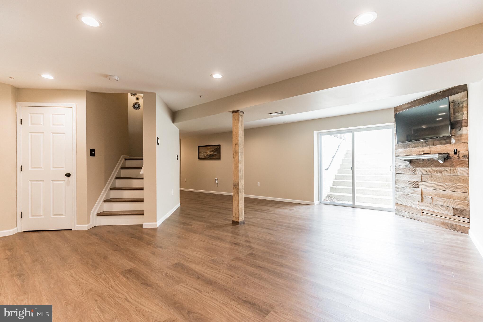 BEN OAKS - Residential