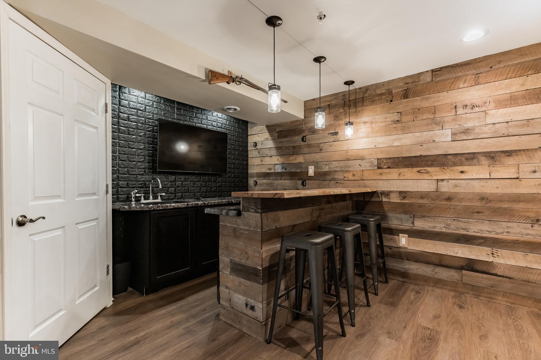 BEN OAKS - Residential