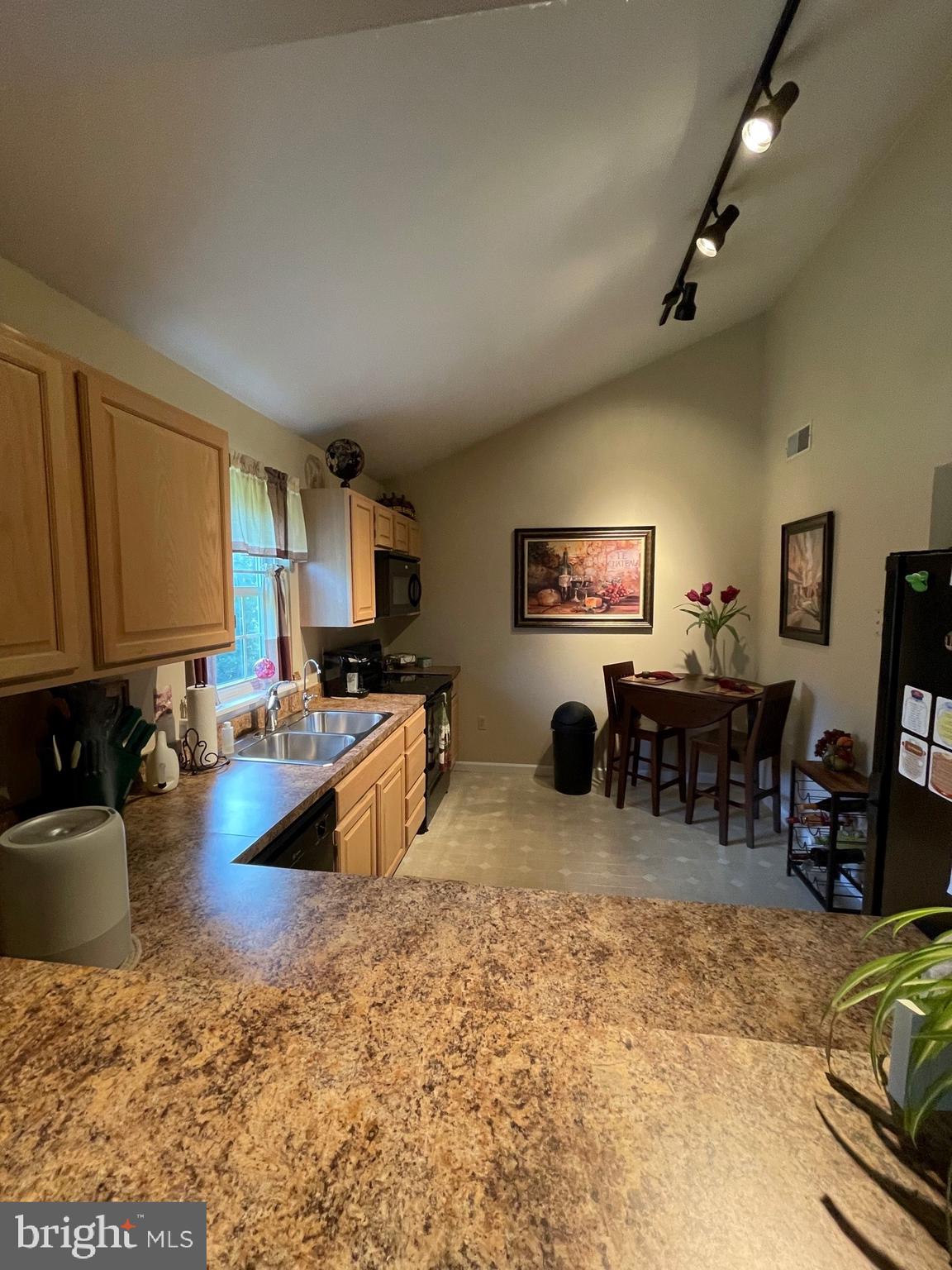 STONE HILL FARMS - Residential