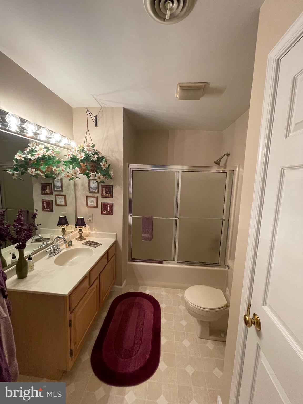 STONE HILL FARMS - Residential