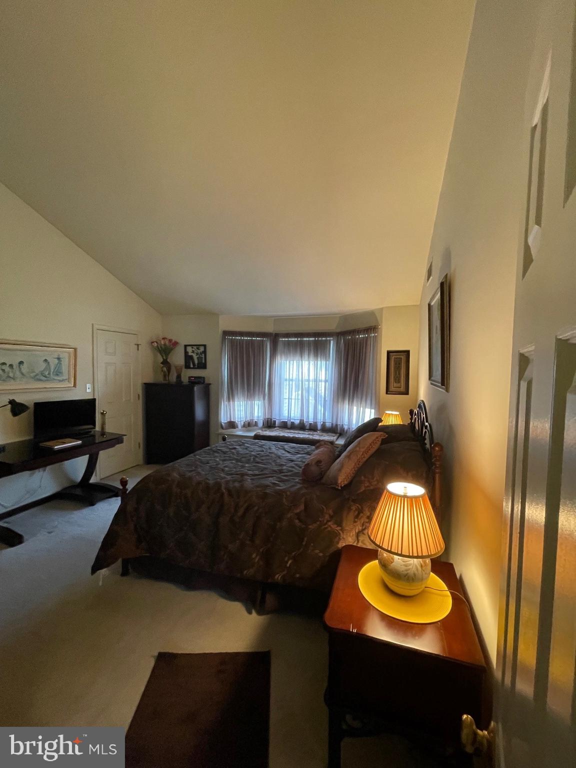 STONE HILL FARMS - Residential