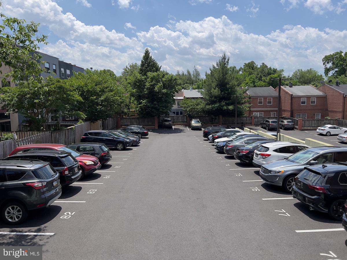 FAIRMOUNT - Residential Lease