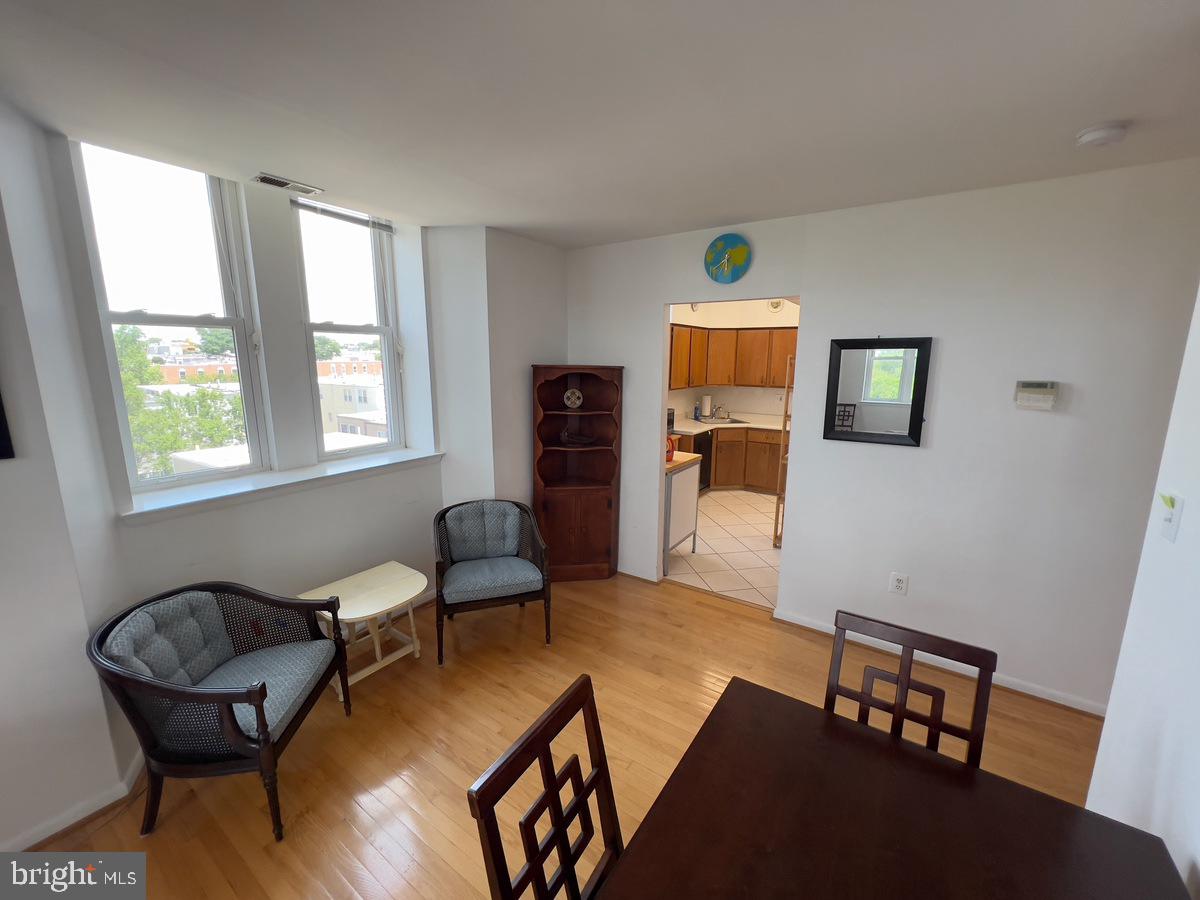 FAIRMOUNT - Residential Lease