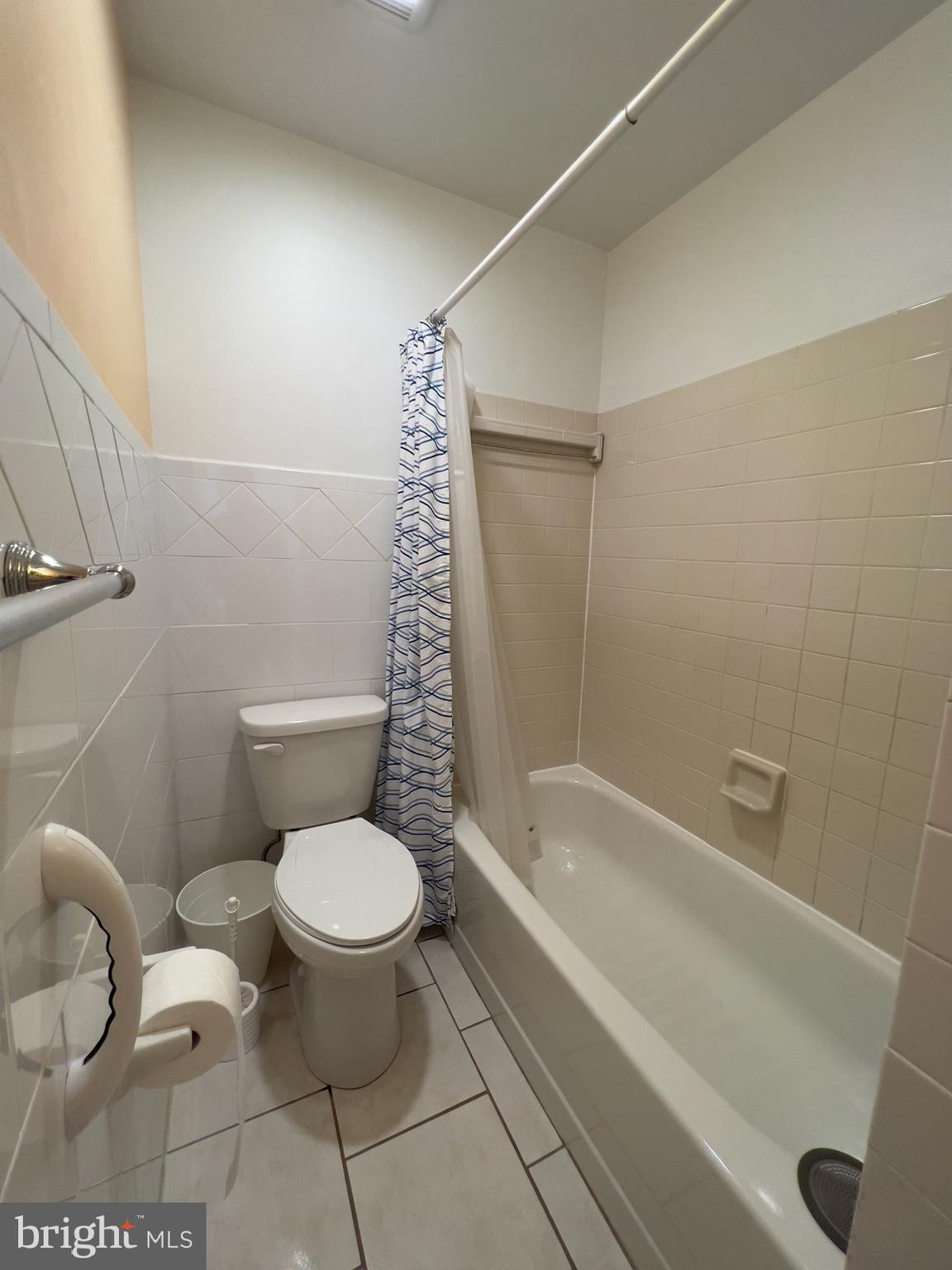 FAIRMOUNT - Residential Lease