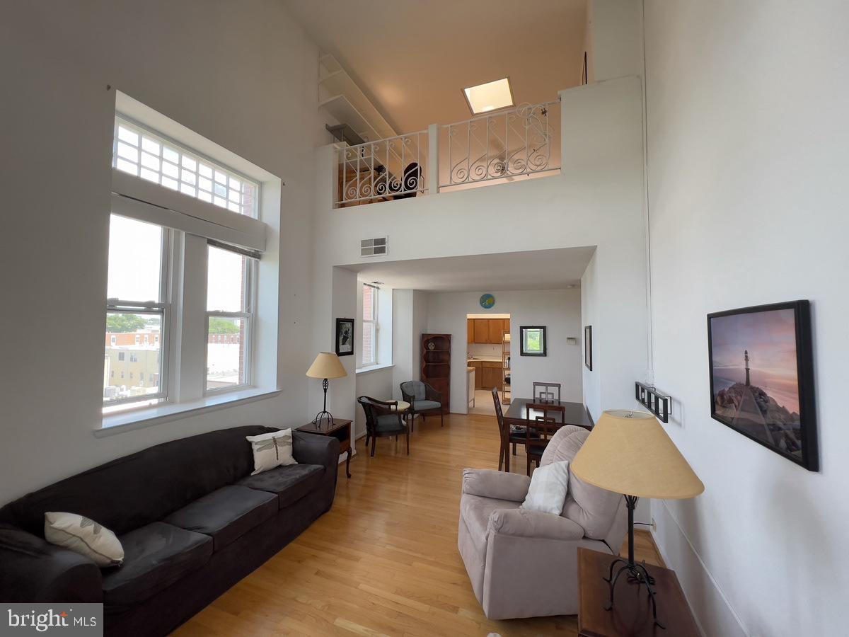 FAIRMOUNT - Residential Lease