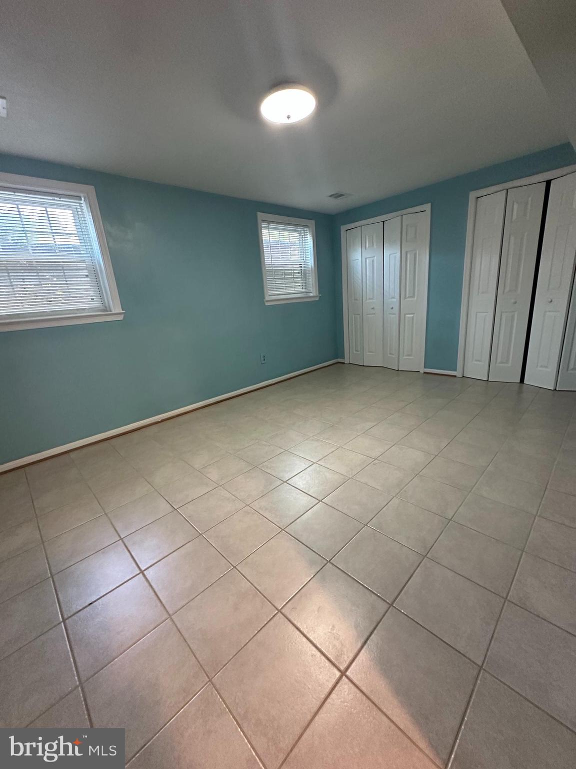 ROYAL COURT - Residential