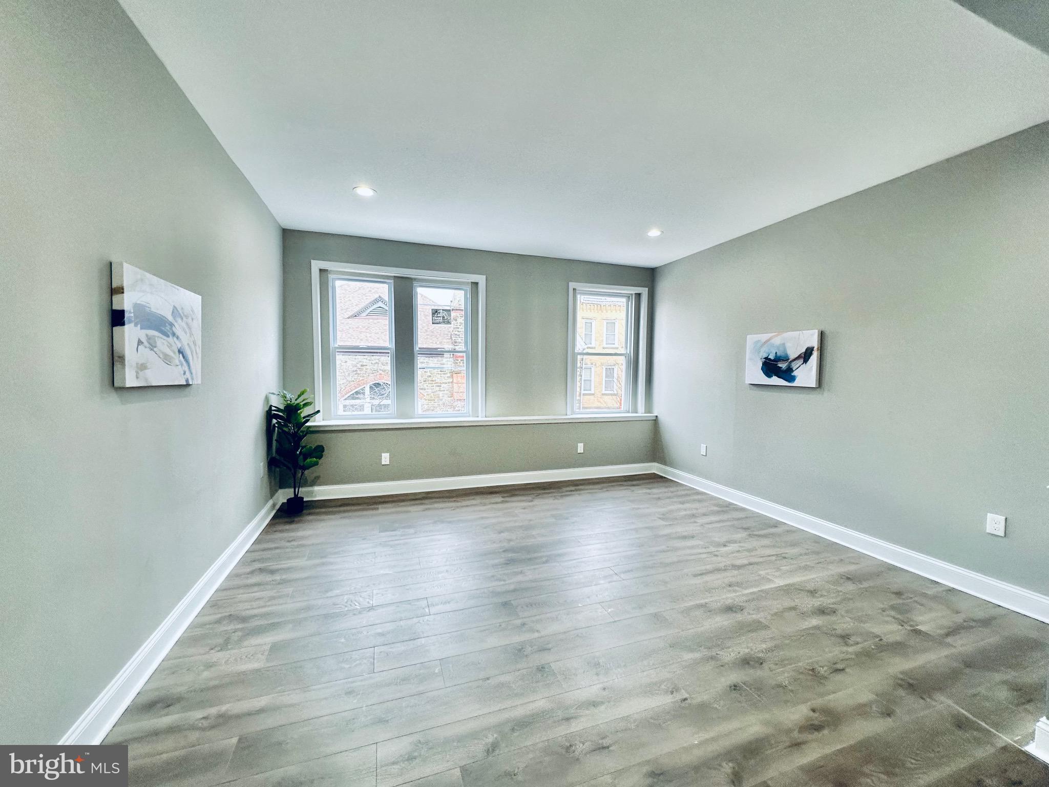 EAST BALTIMORE MIDWAY - Residential