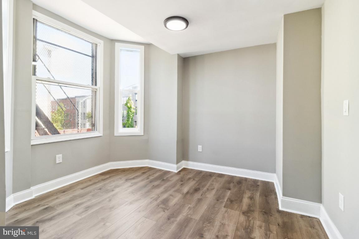 EAST BALTIMORE MIDWAY - Residential