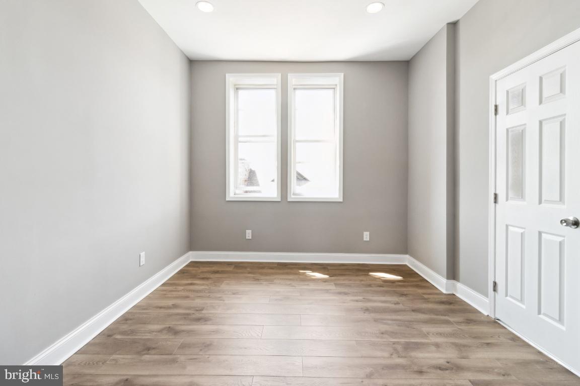 EAST BALTIMORE MIDWAY - Residential