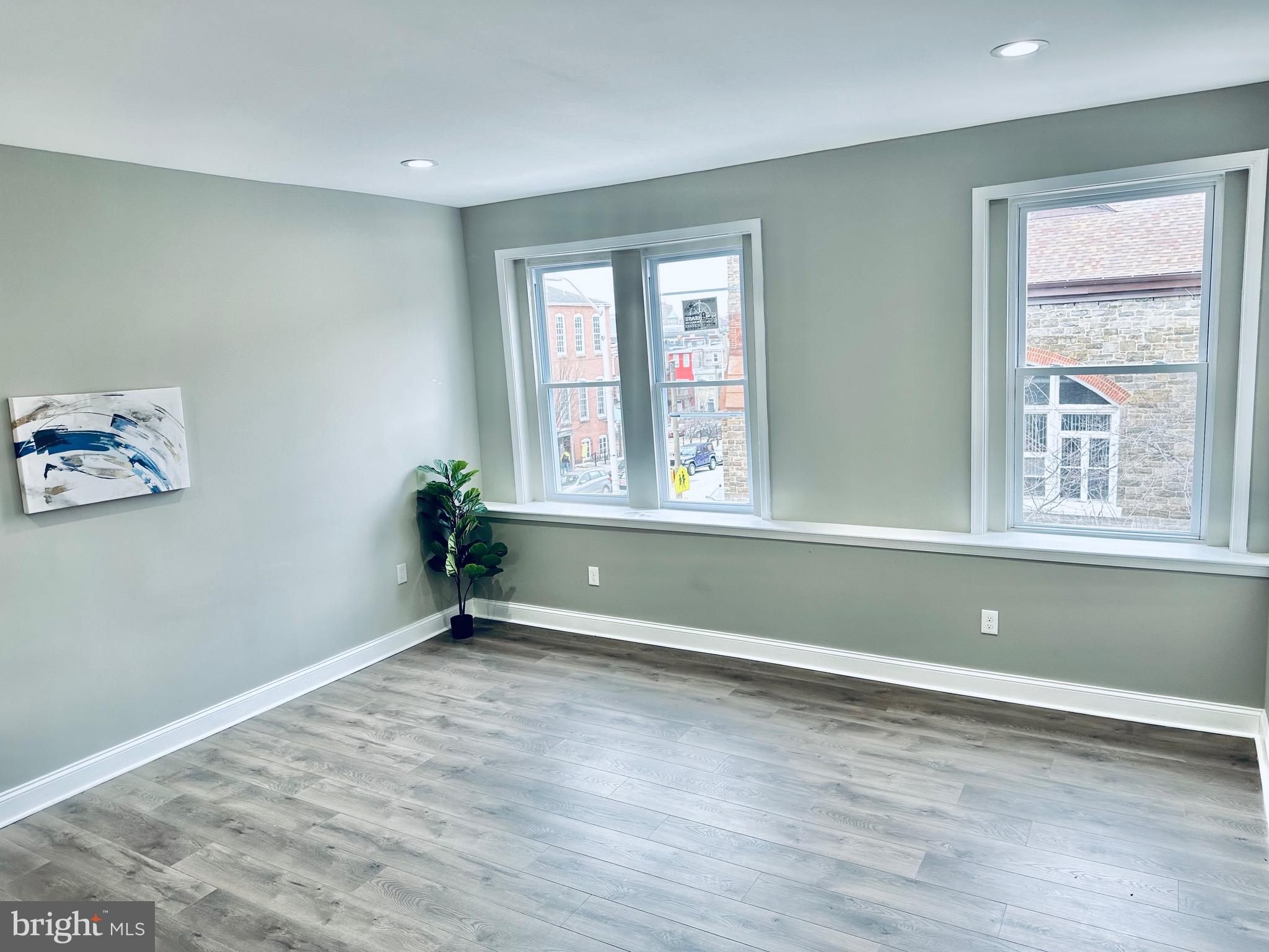 EAST BALTIMORE MIDWAY - Residential