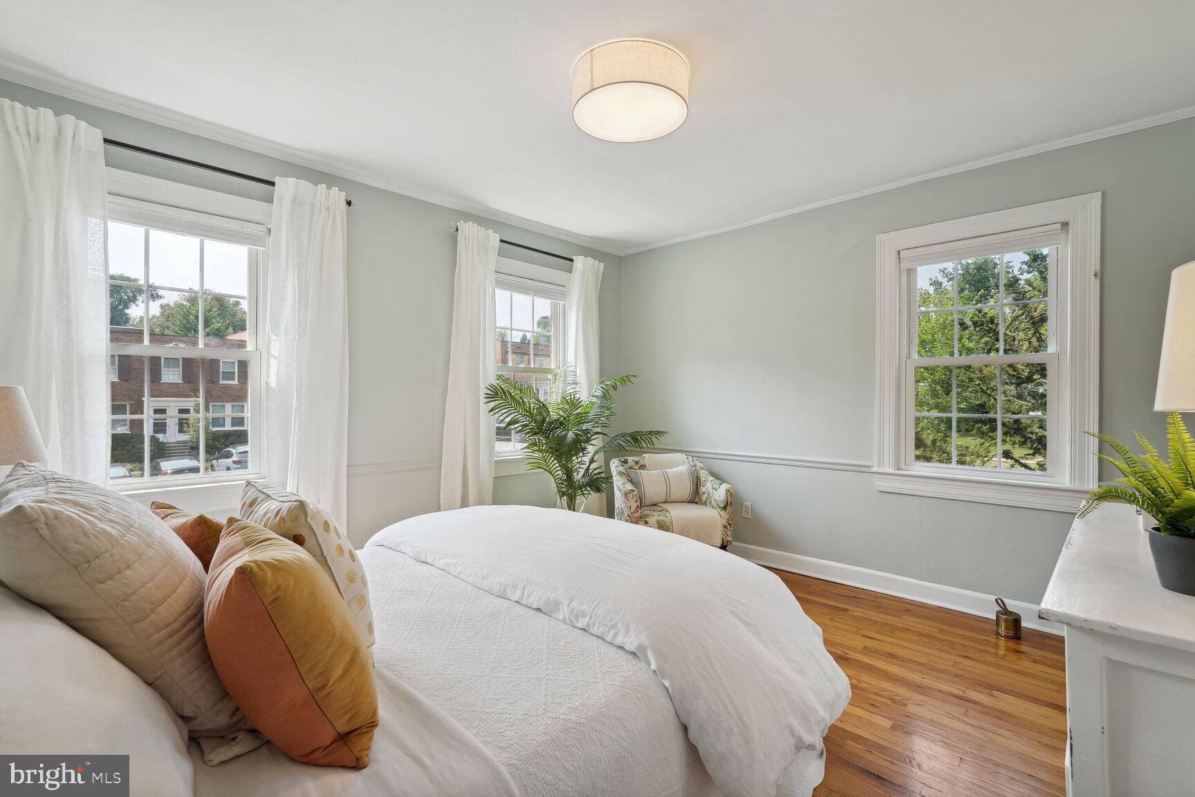 ARLINGTON VILLAGE - Residential