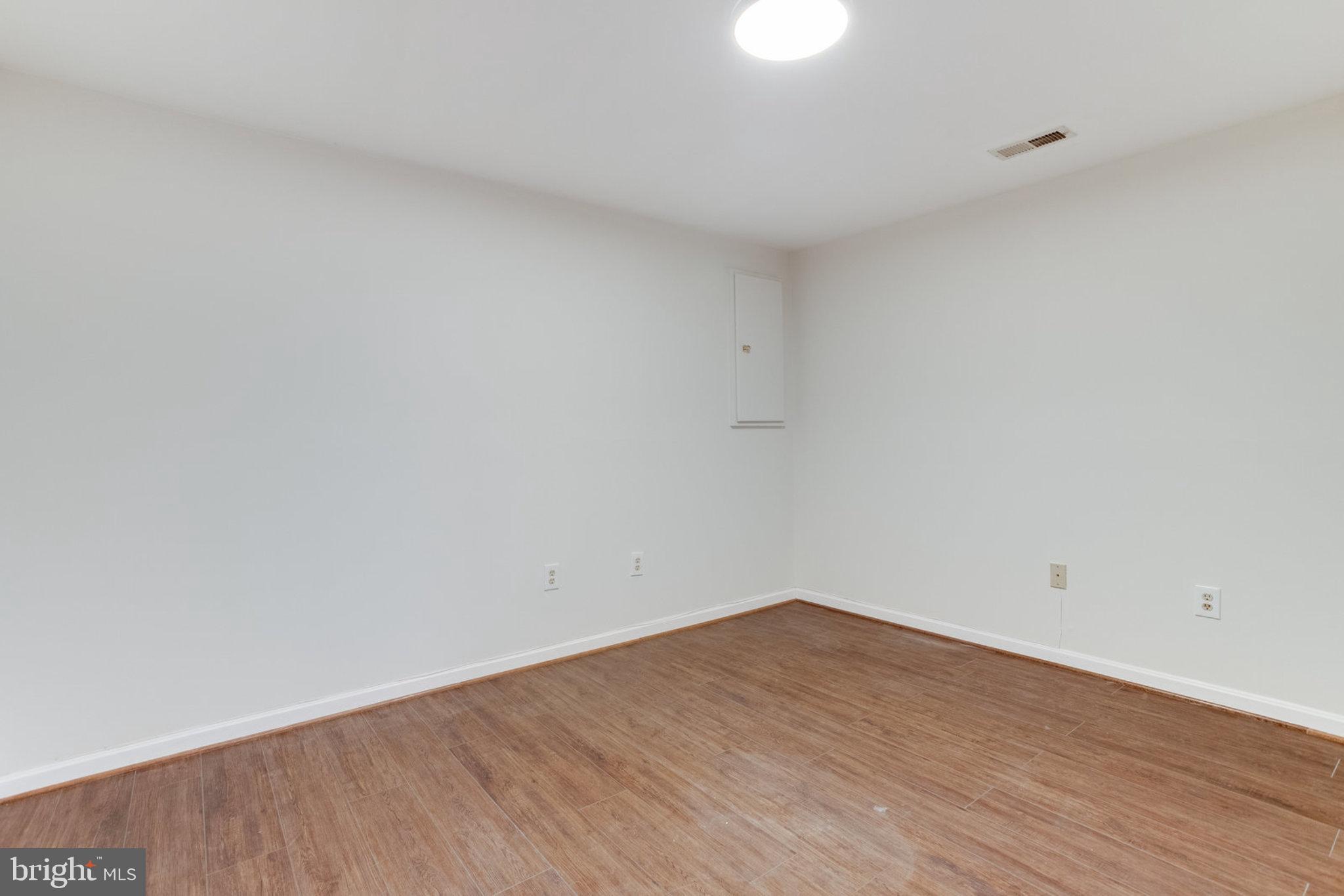 BOWLING BROOK FARMS - Residential Lease