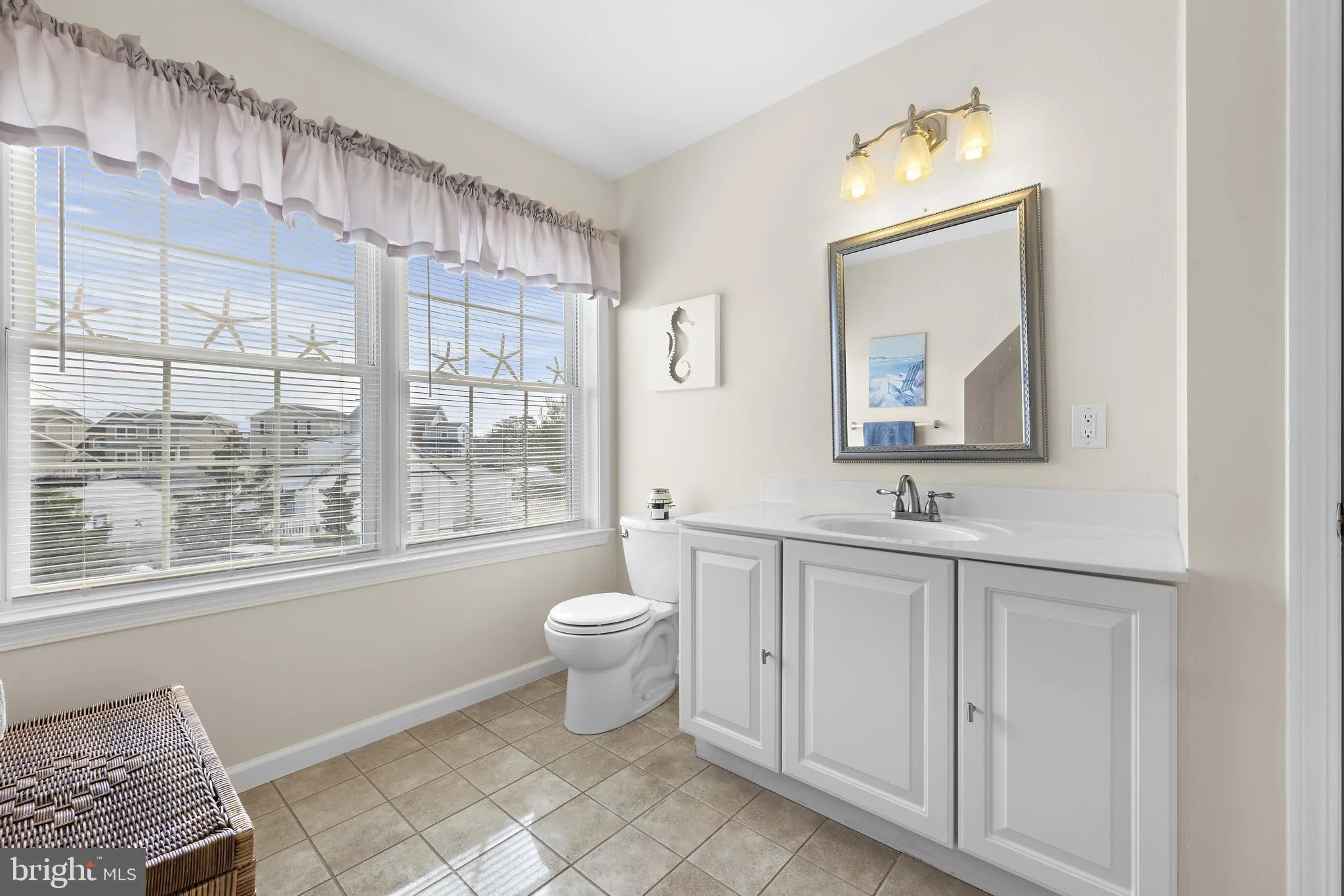 Manahawkin, New Jersey 08050, United States, 3 Bedrooms Bedrooms, ,4 BathroomsBathrooms,Residential,Active,150874