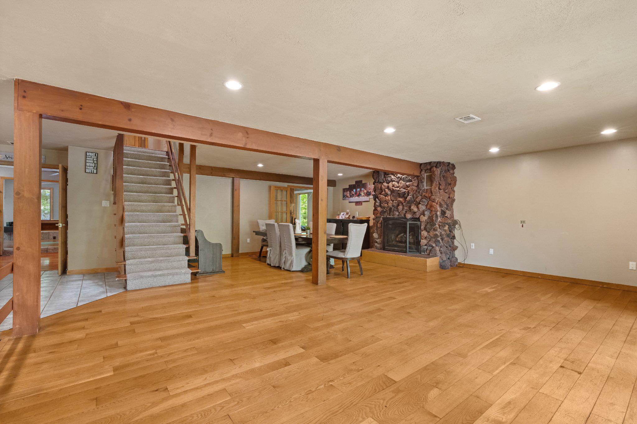 ALLENTOWN - Residential