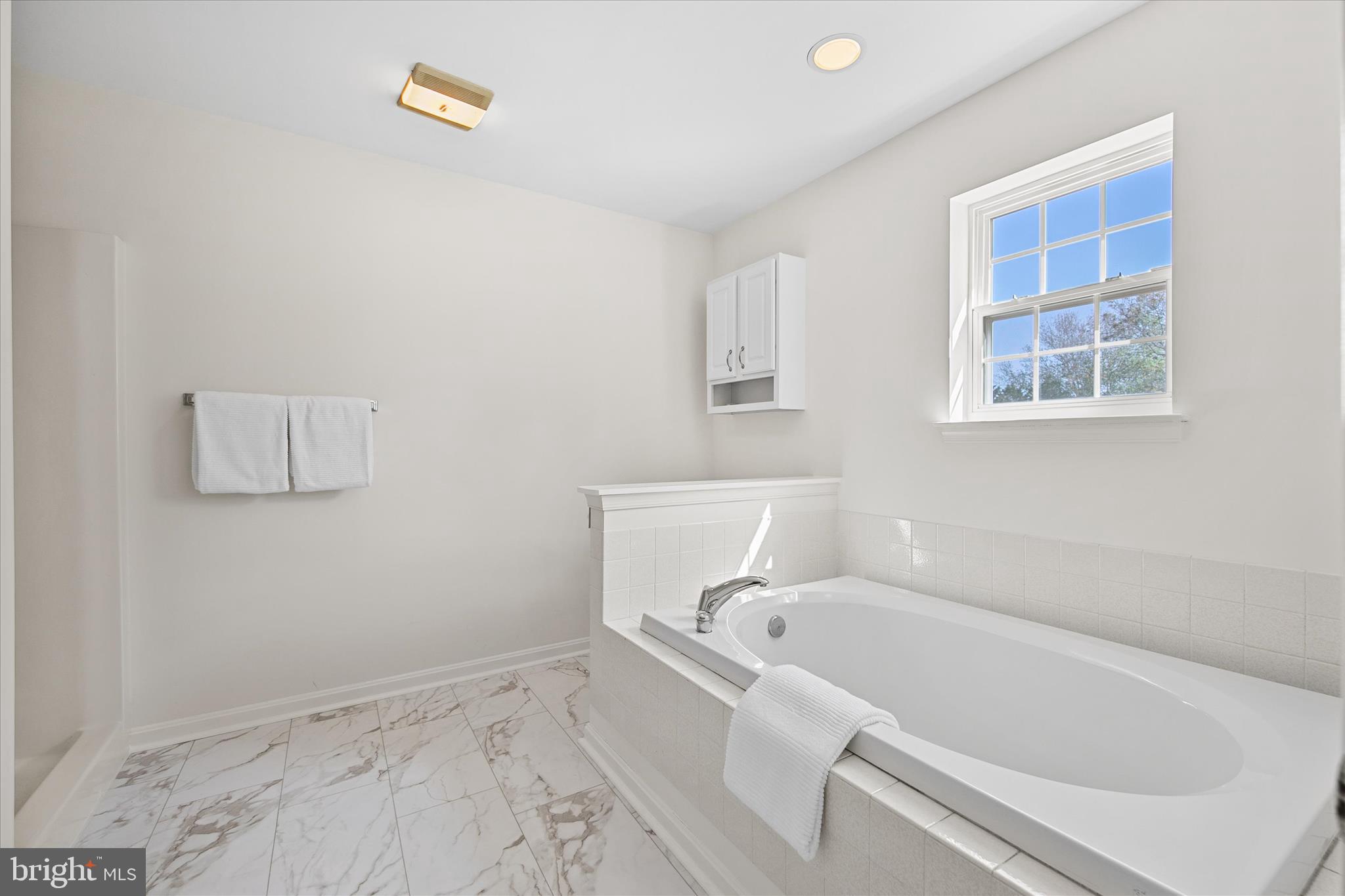 SEAWINDS - Residential