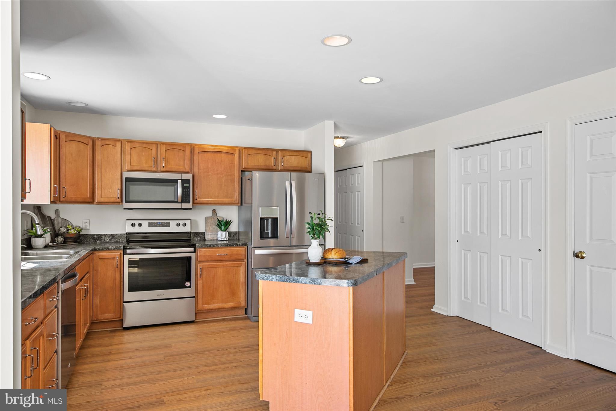 SEAWINDS - Residential