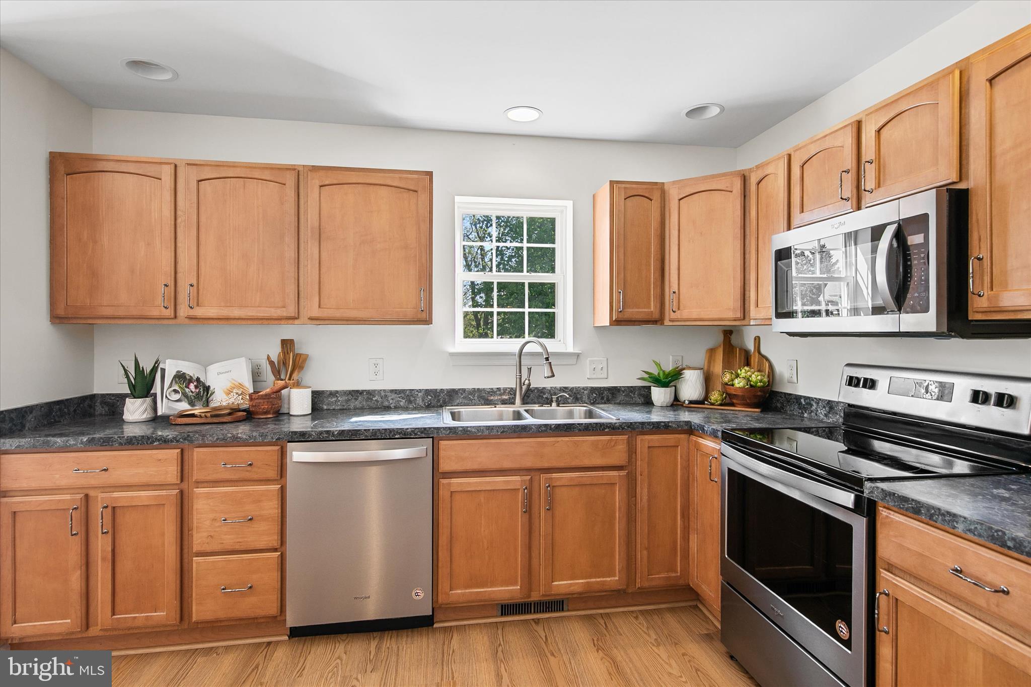 SEAWINDS - Residential