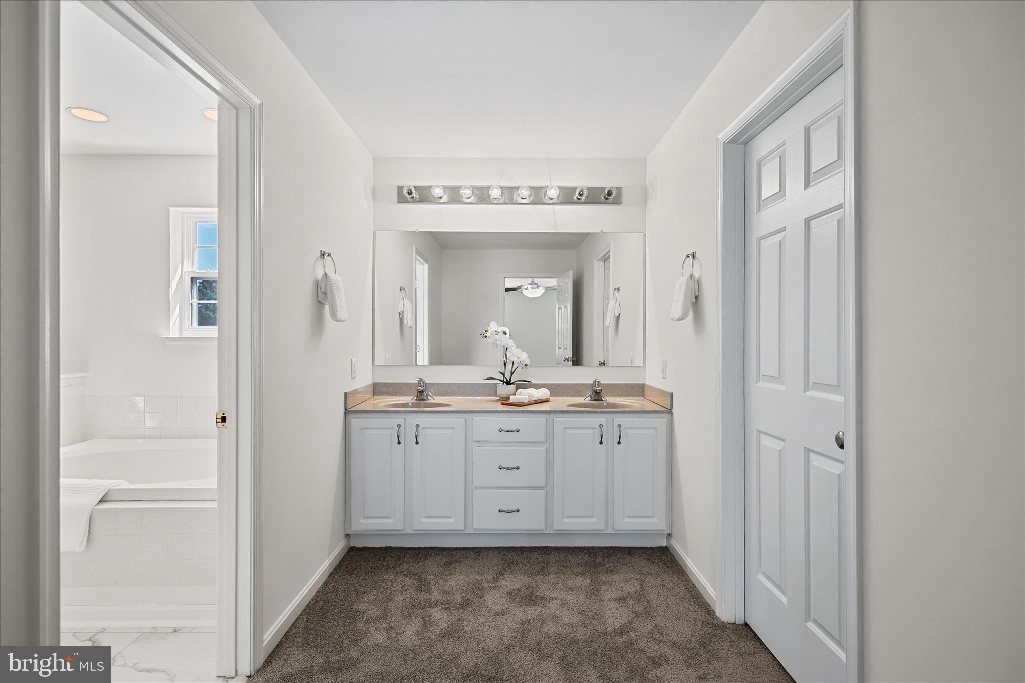 SEAWINDS - Residential