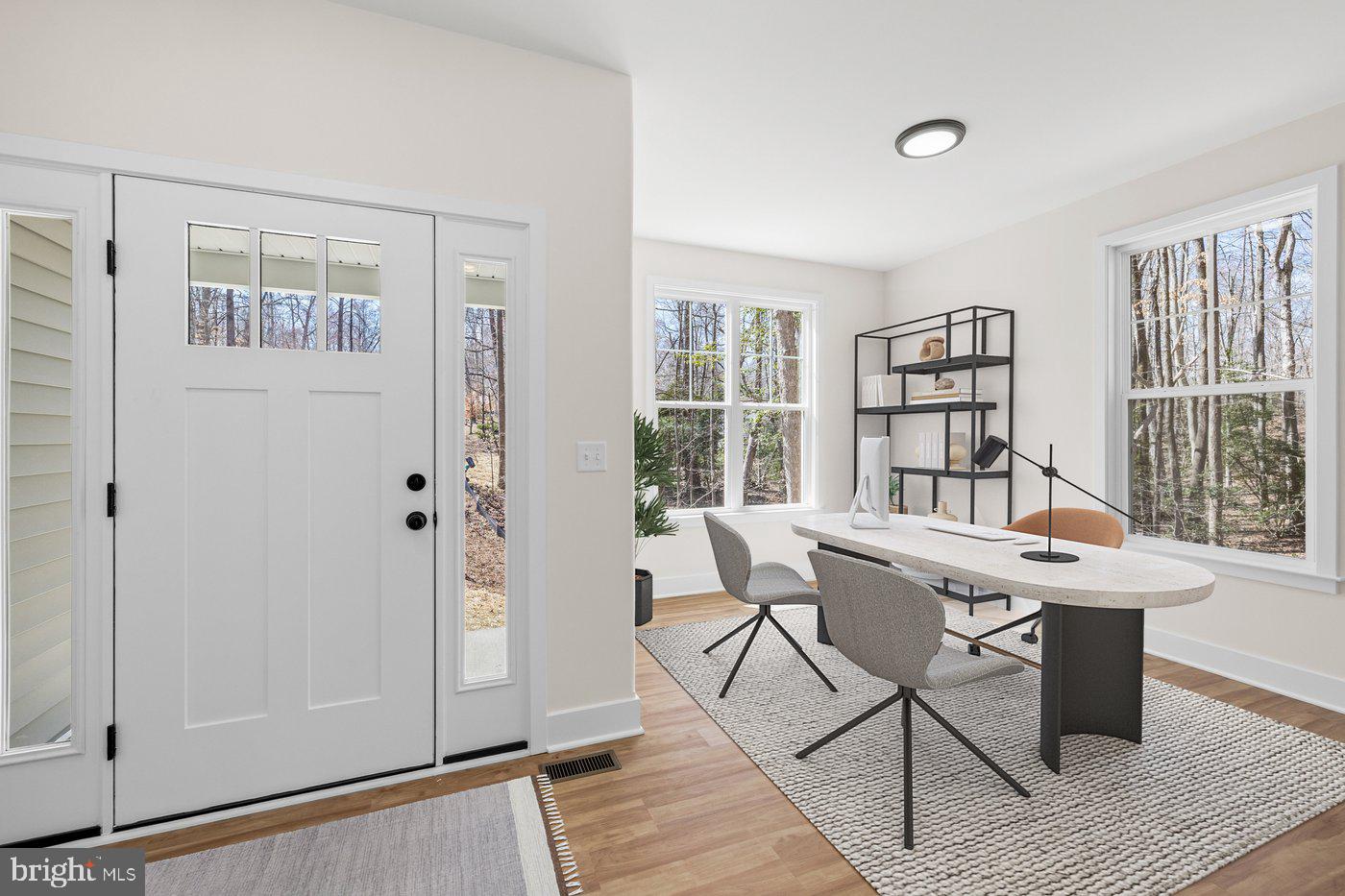 PRESIDENTIAL LAKES - Residential