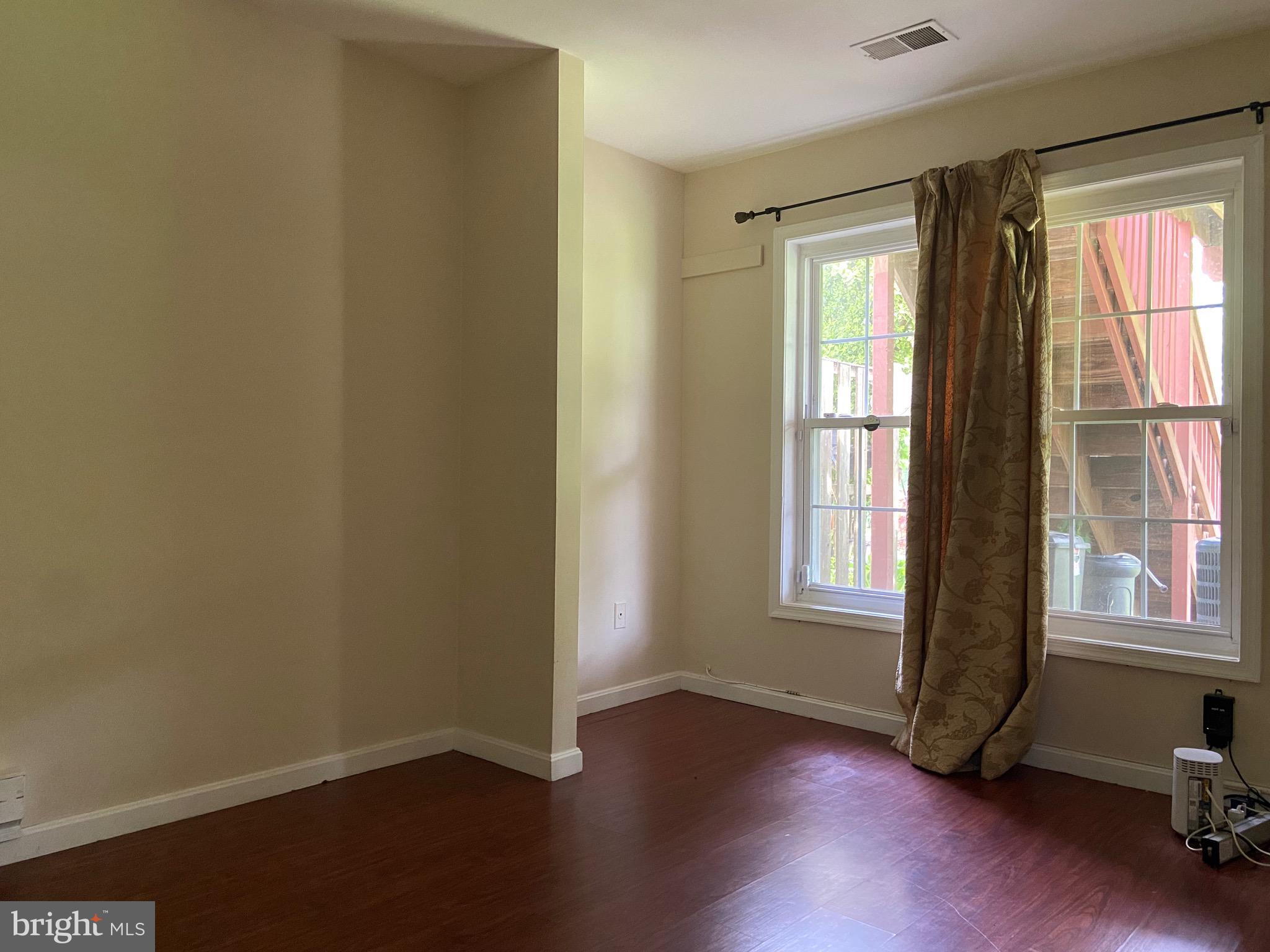 GERMANTOWN ESTATES - Residential Lease