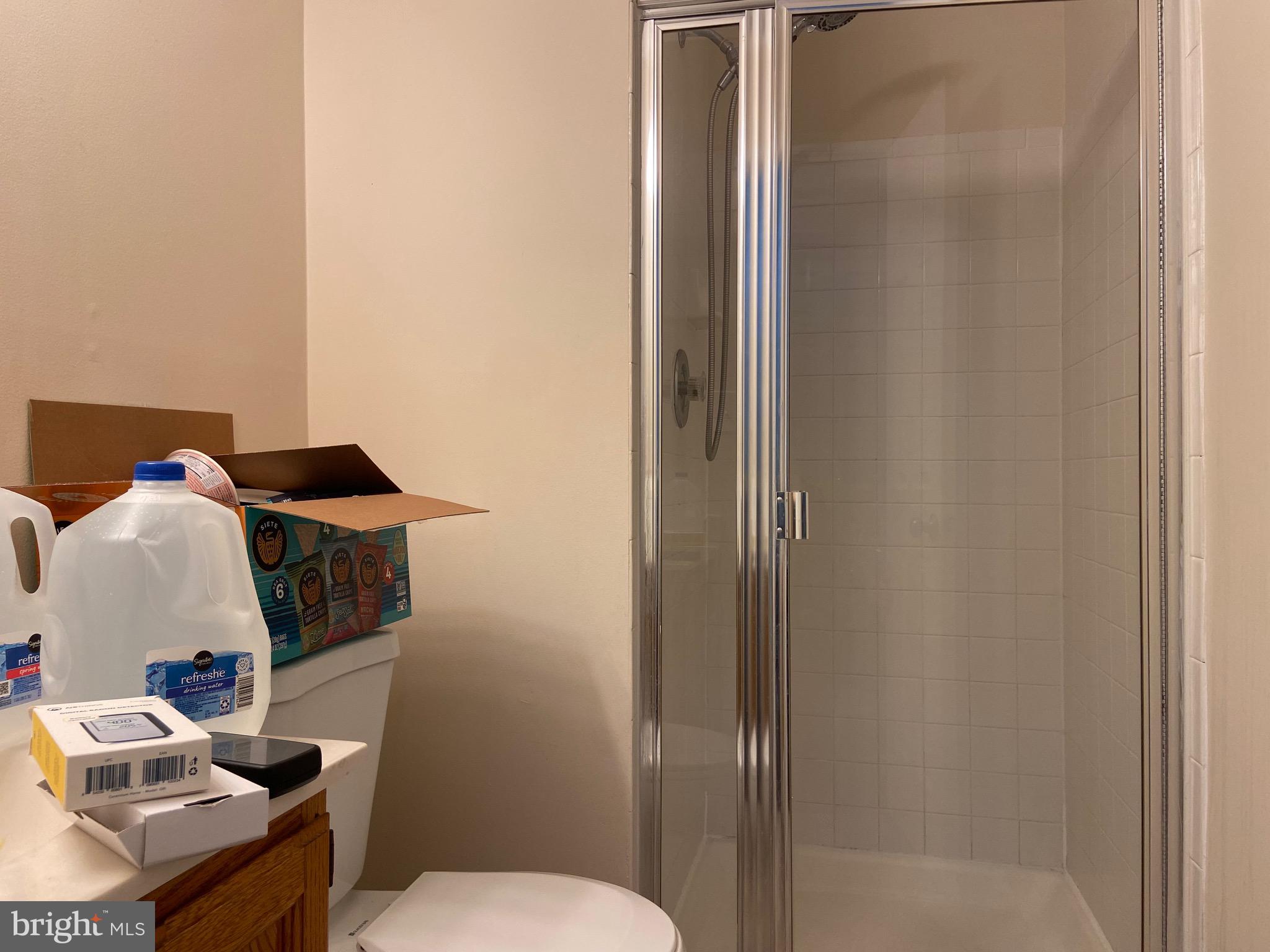 GERMANTOWN ESTATES - Residential Lease