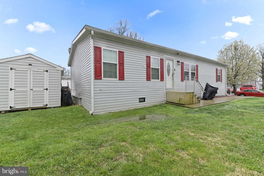 Open House Cancelled! Property under contract
Over 1,300 sqft of one level living in this well maintained home. The master suite features a walk in closet and ensuite bathroom complete with dual vanity. Open concept living room and kitchen with upgraded appliances and separate laundry room in the main living space. 2 more bedrooms with large closets and a full bath round out the home. The quiet community features a 24hr fitness center, 2 playgrounds, community center and community events. Ground rent is $850/ month and includes snow removal of major  roadways, trash twice a week and maintenance of common areas. Buyer must be approved by park office.