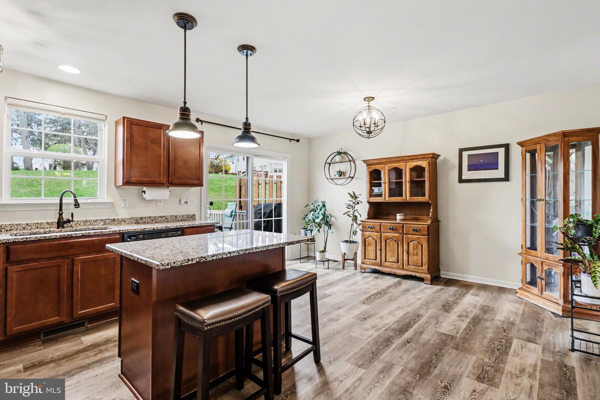 WEATHERSTONE - Residential